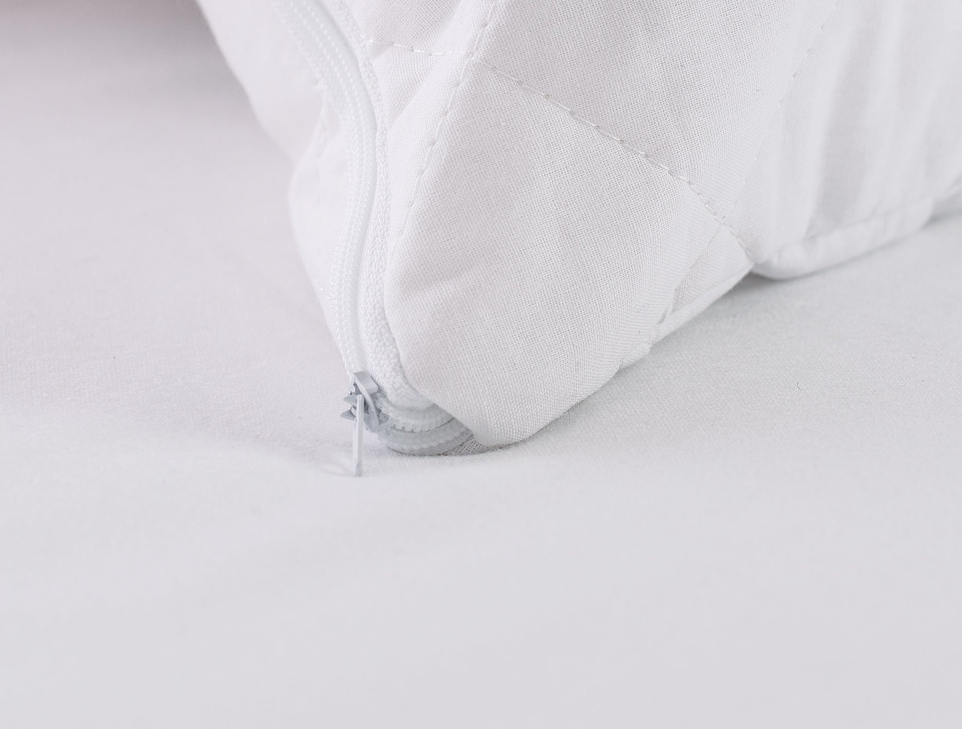 Crispy Cotton Quilted Pillow Protector - Madame Coco JO
