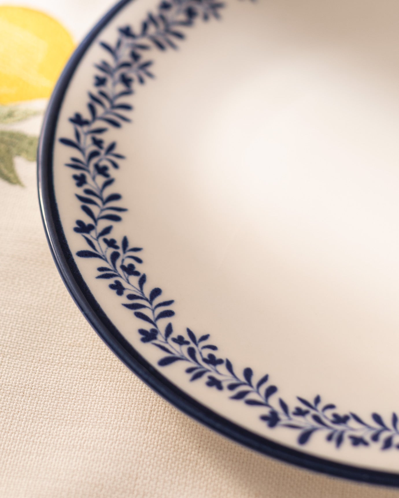 Rêve Bleu Couronne Dessert Plate 19 Cm - Madame Coco JO