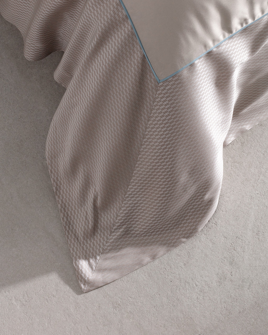 Calore King Size Bamboo Satin Duvet Cover Set - Madame Coco JO