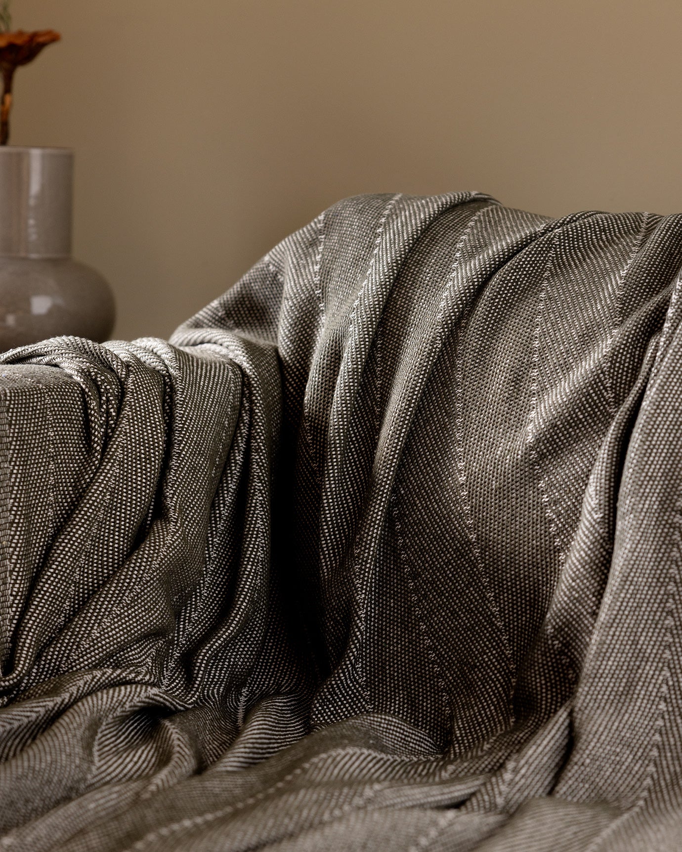 Rosny Sofa Throw - Madame Coco JO