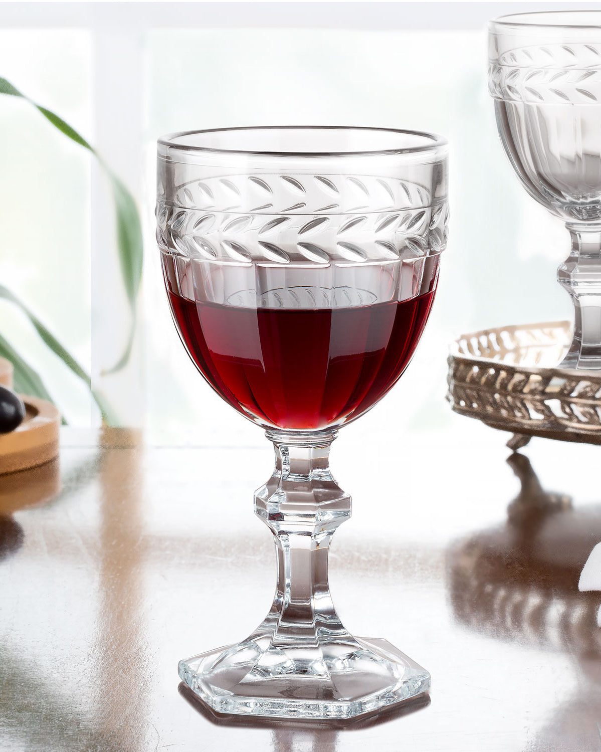 Medeline 4-piece Wine Glass Set - Madame Coco JO