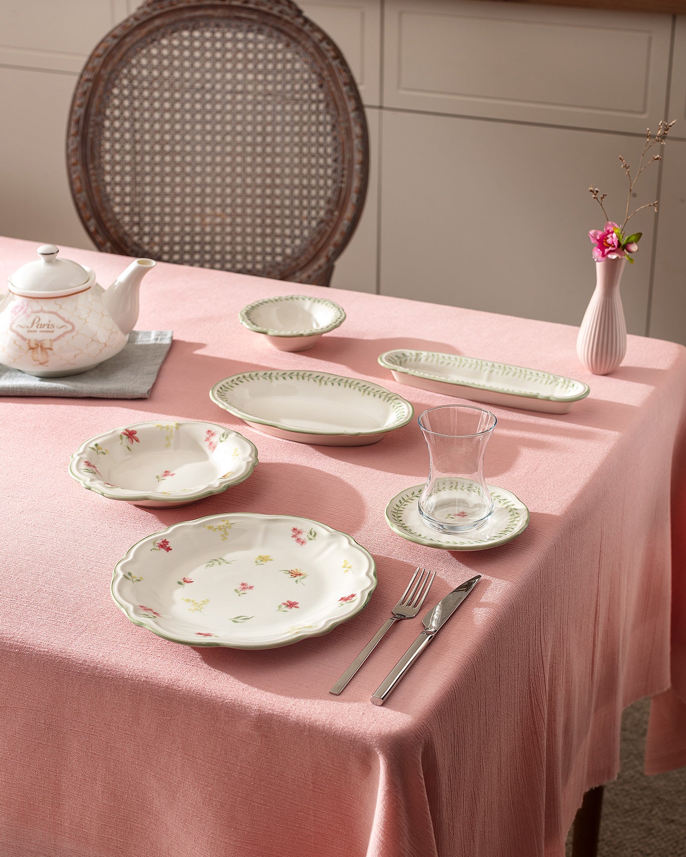Sophie Breakfast Set 26 Pcs - Madame Coco JO
