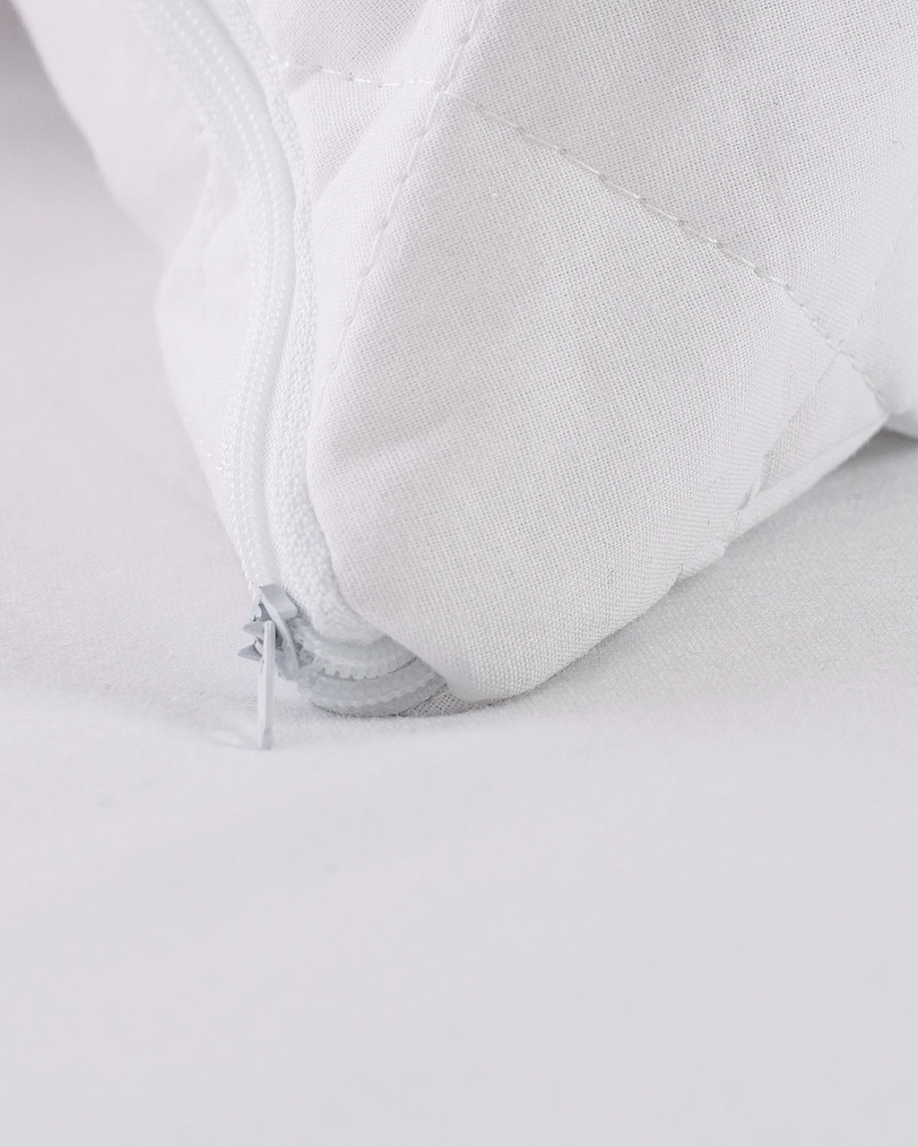 Crispy Cotton Quilted Pillow Protector - Madame Coco JO