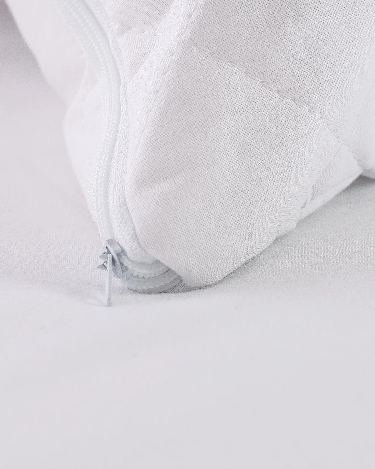 Crispy Cotton Quilted Pillow Protector - Madame Coco JO