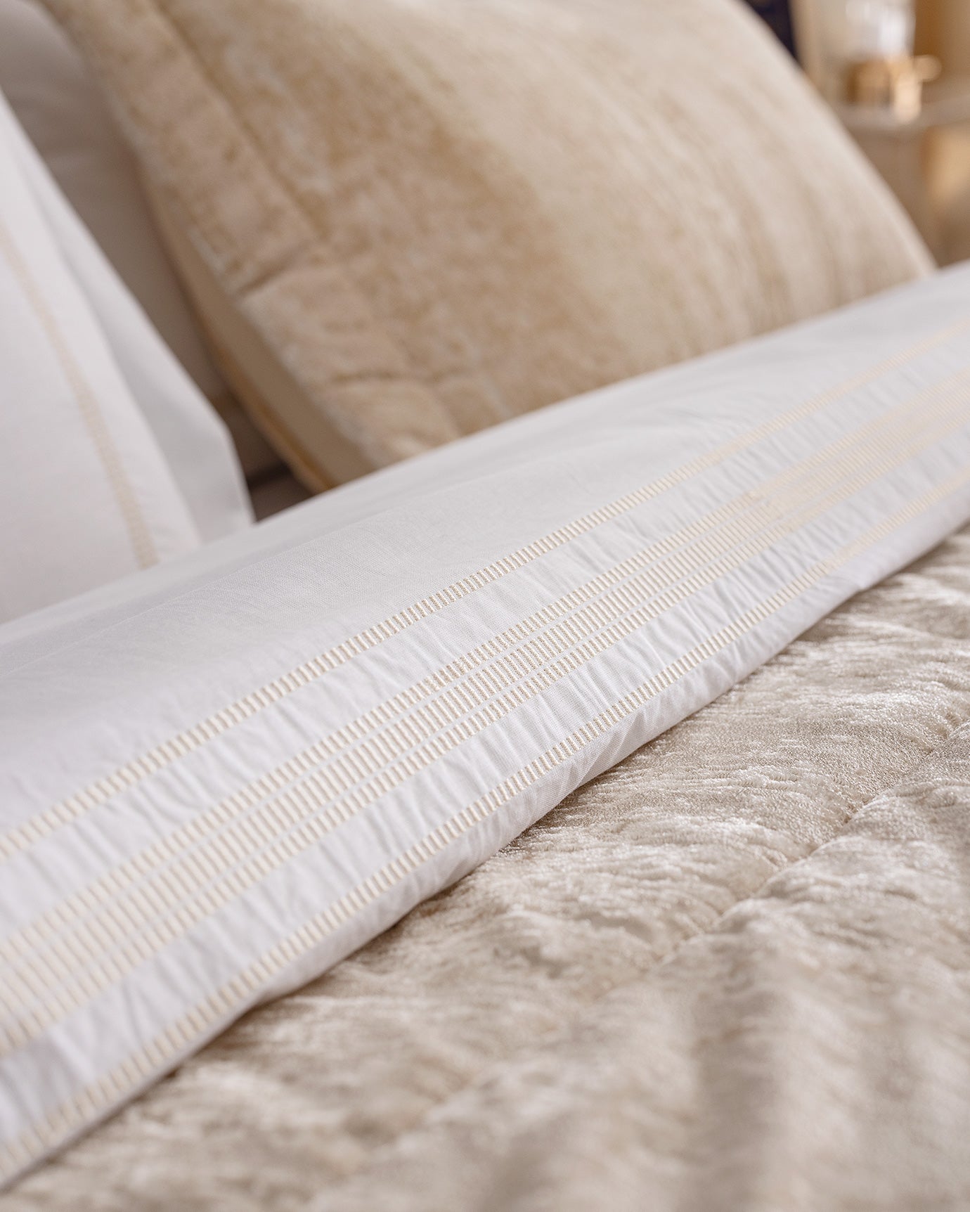 Antoinette 8 Piece Wedding Set - Madame Coco JO