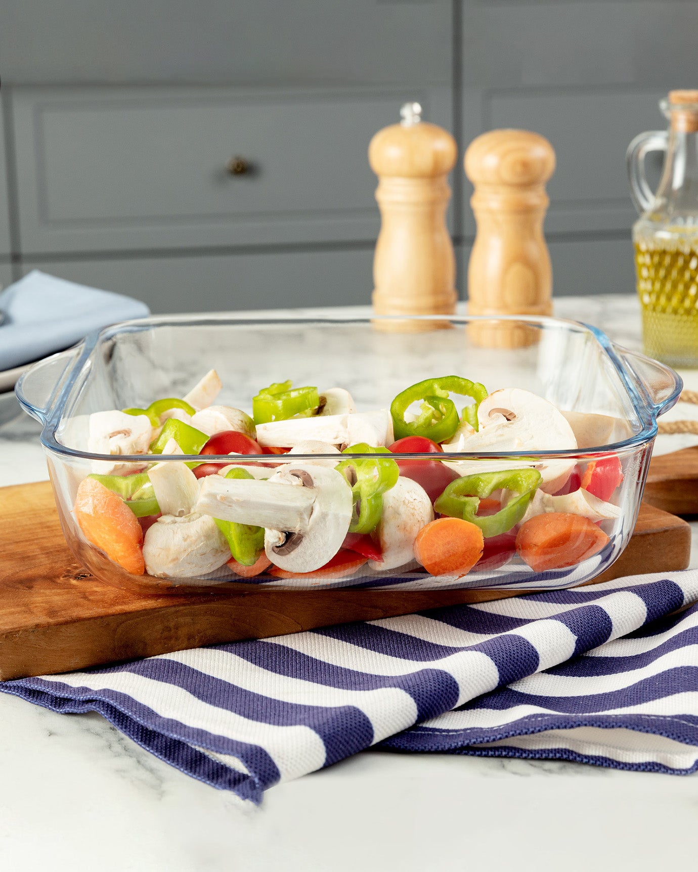 Savona Small Size Square Glass Baking Tray With Grill - Single - Madame Coco JO