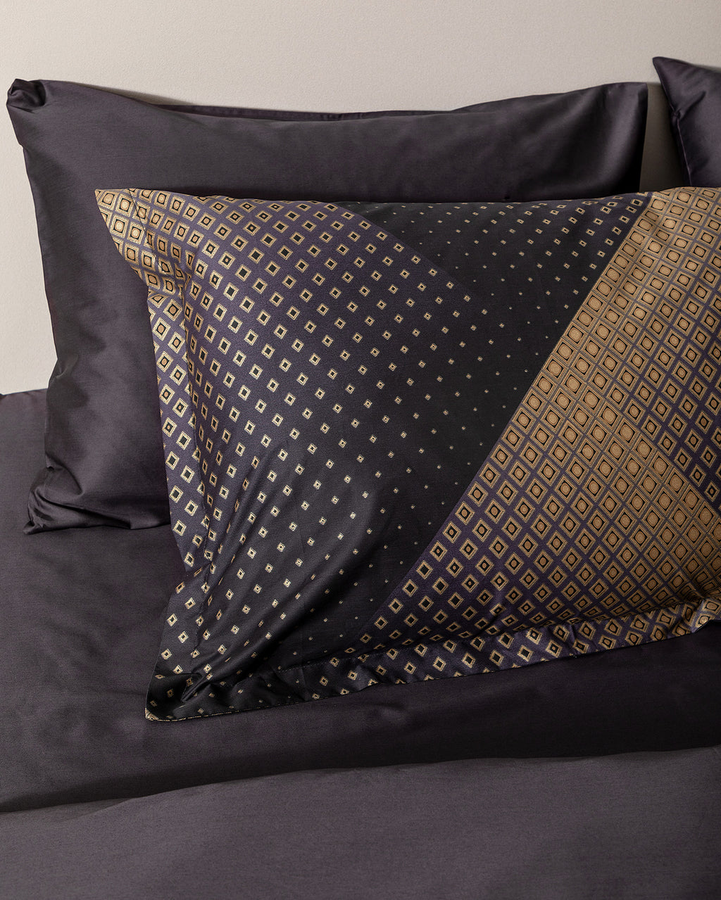 Aleon King Size  Luxury Satin Duvet Cover Set - Madame Coco JO