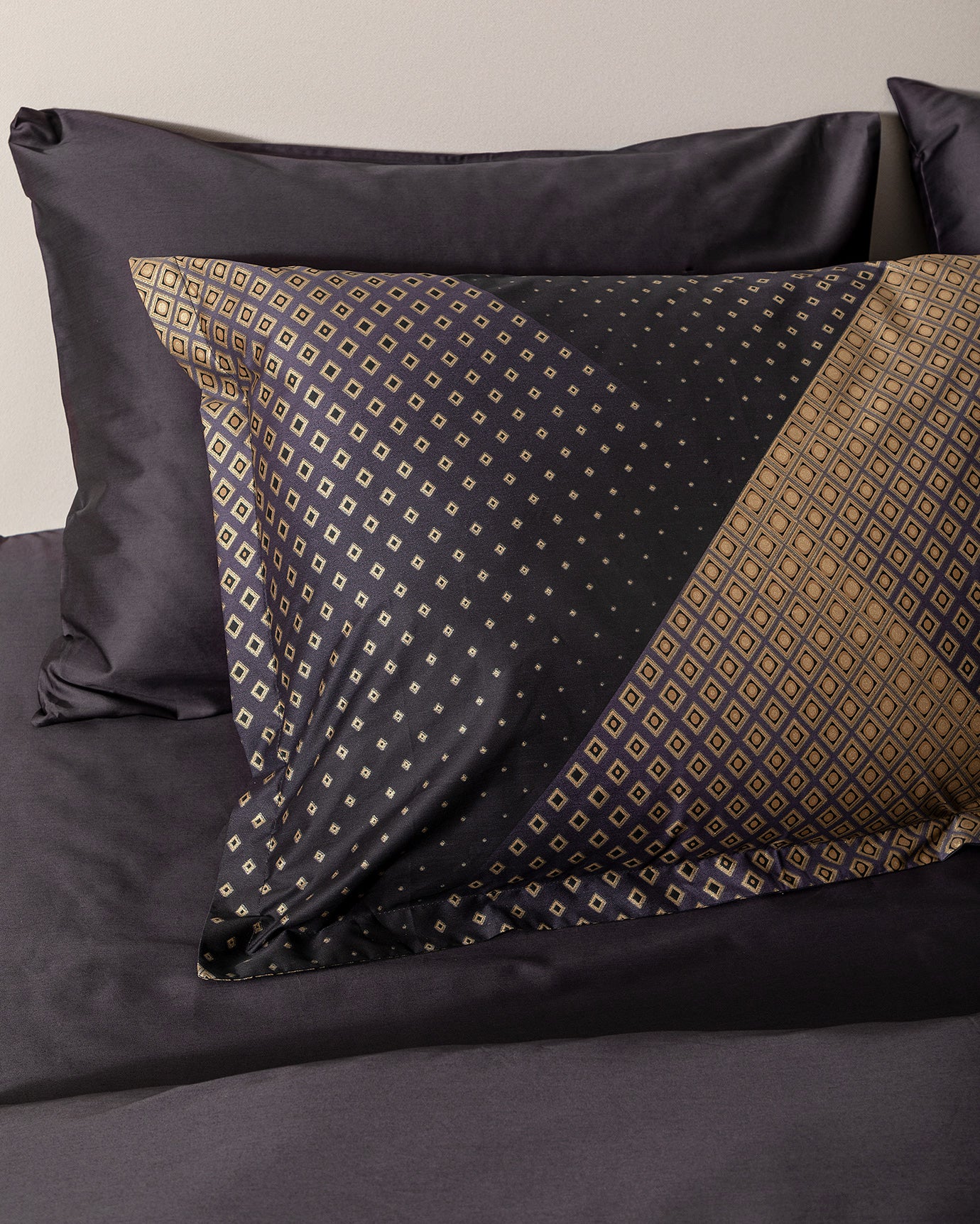 Aleon King Size  Luxury Satin Duvet Cover Set - Madame Coco JO