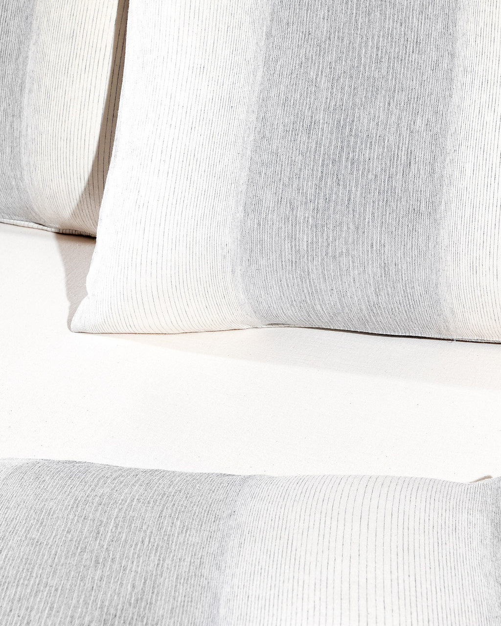 Berthe Single Size Dobby Duvet Cover Set - Madame Coco JO