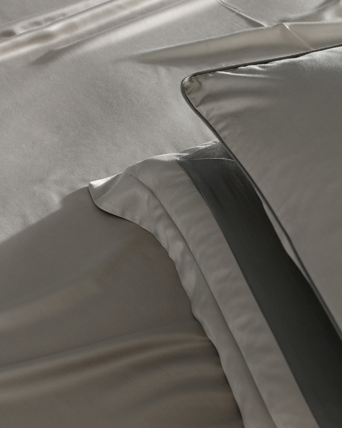 Samoa King Size Bamboo Satin Duvet Cover Set - Madame Coco JO