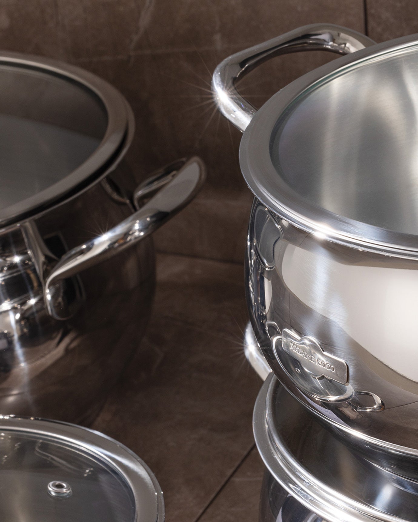 Vera 8 Piece Cookware Set - Madame Coco JO