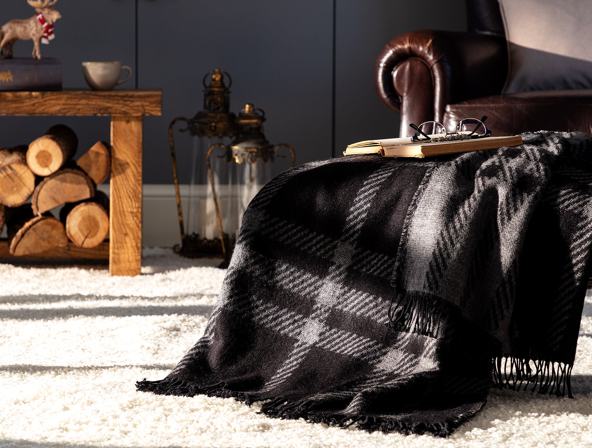 Katriane Throw Blanket - Madame Coco JO