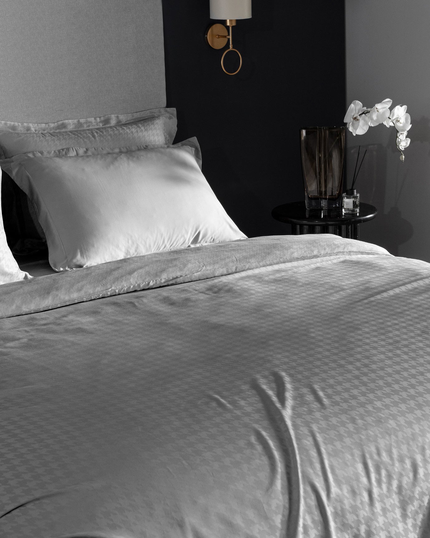 Lune King Size Bamboo Satin Duvet Cover Set - Madame Coco JO