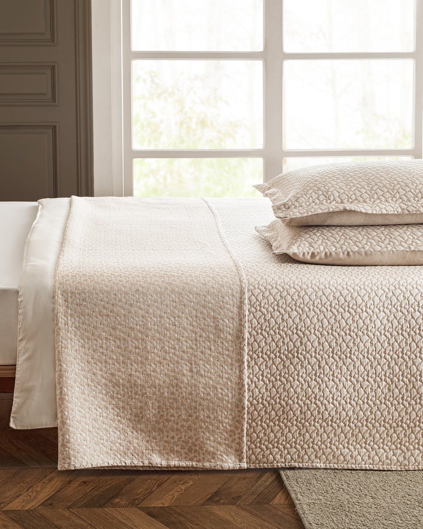 Ordre Double Size Bedspread - Madame Coco JO