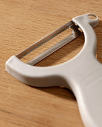 Cardia Wide Vegetable Peeler - Madame Coco JO