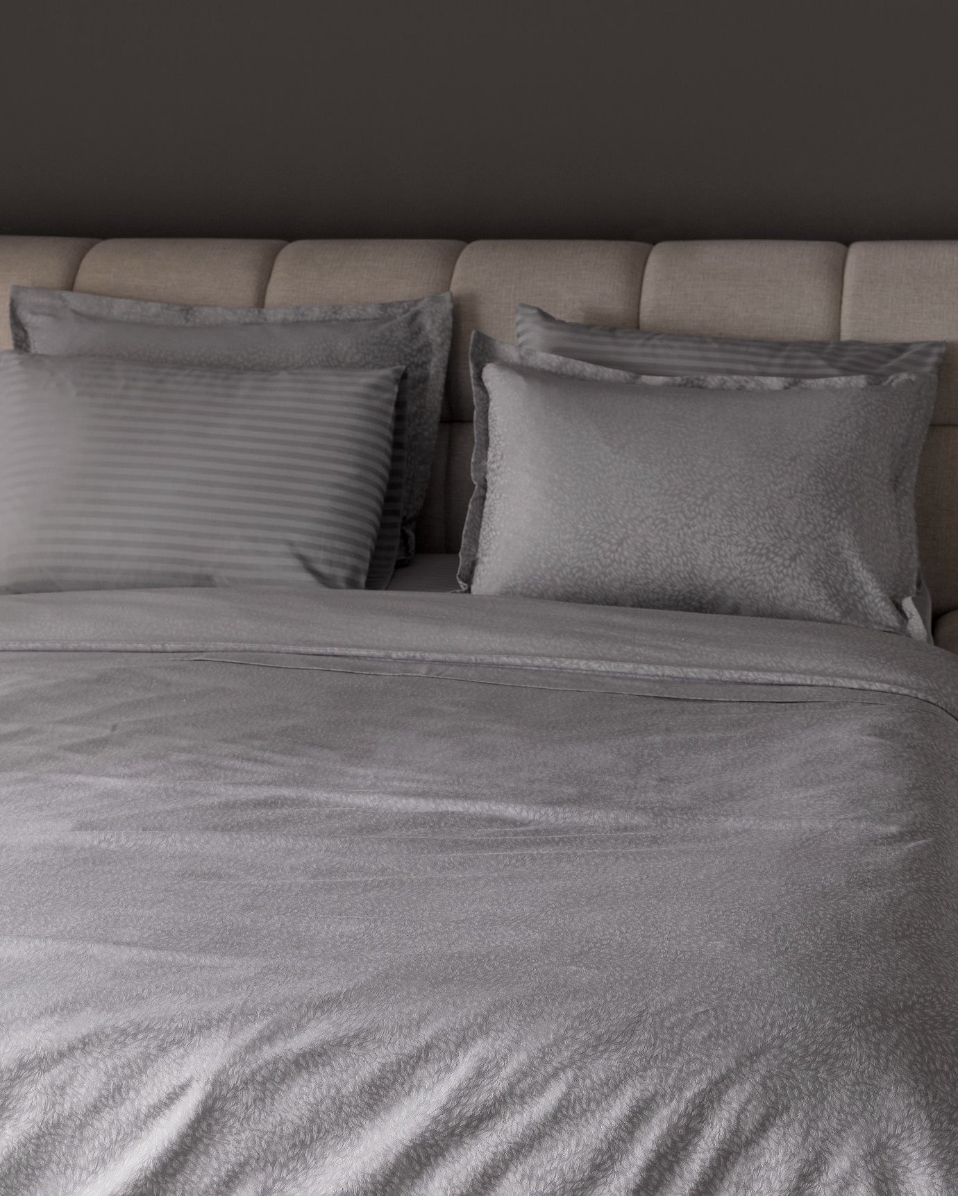 Andre King Size Duvet Cover Set - Jacquard Satin - Madame Coco JO