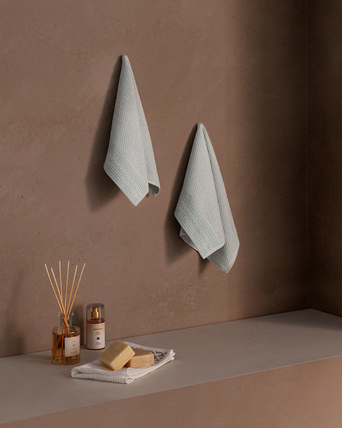 Dory 2 Pack Hand Towel - Madame Coco JO