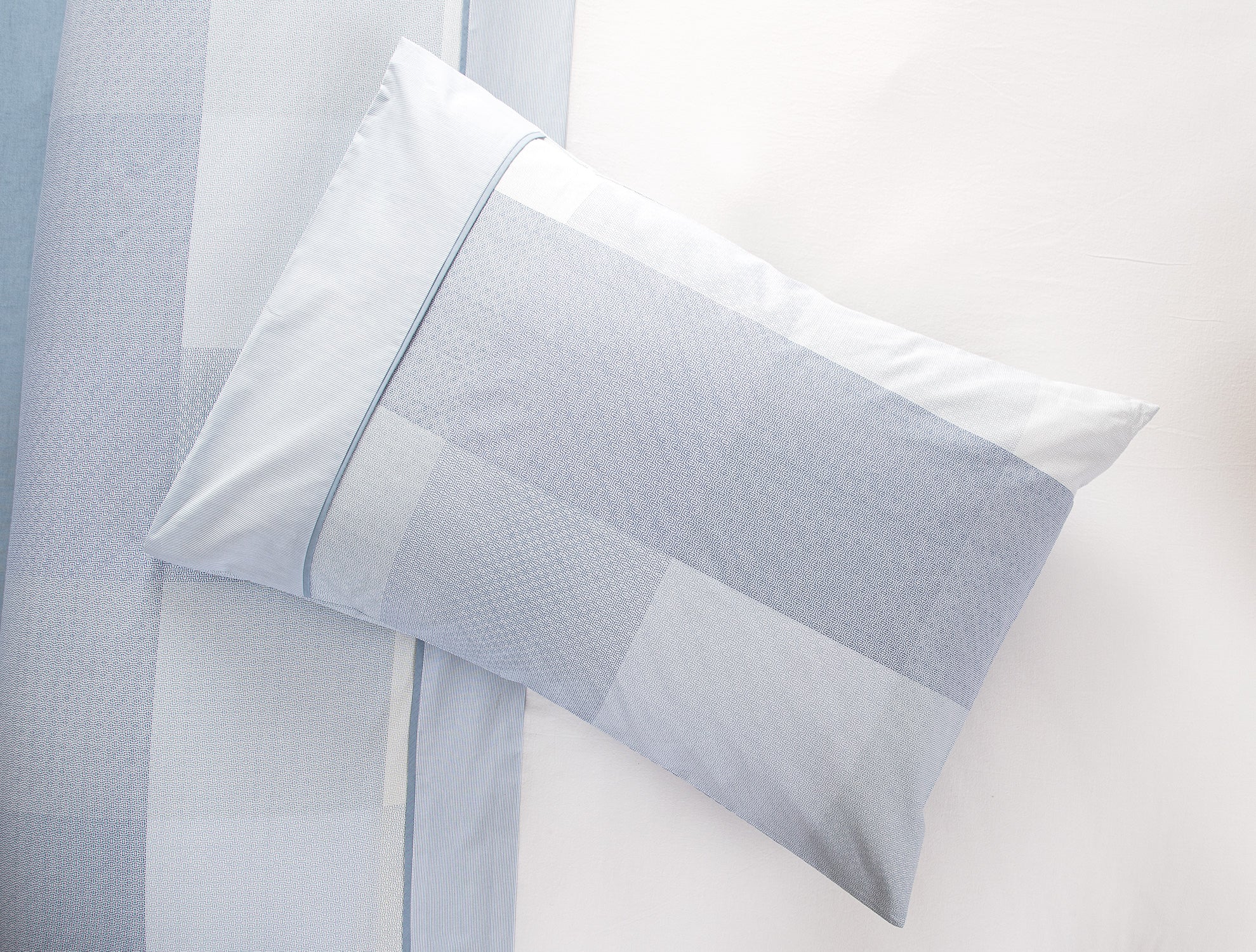 Faron Bed Sheet Set - Coco Crep - Madame Coco JO