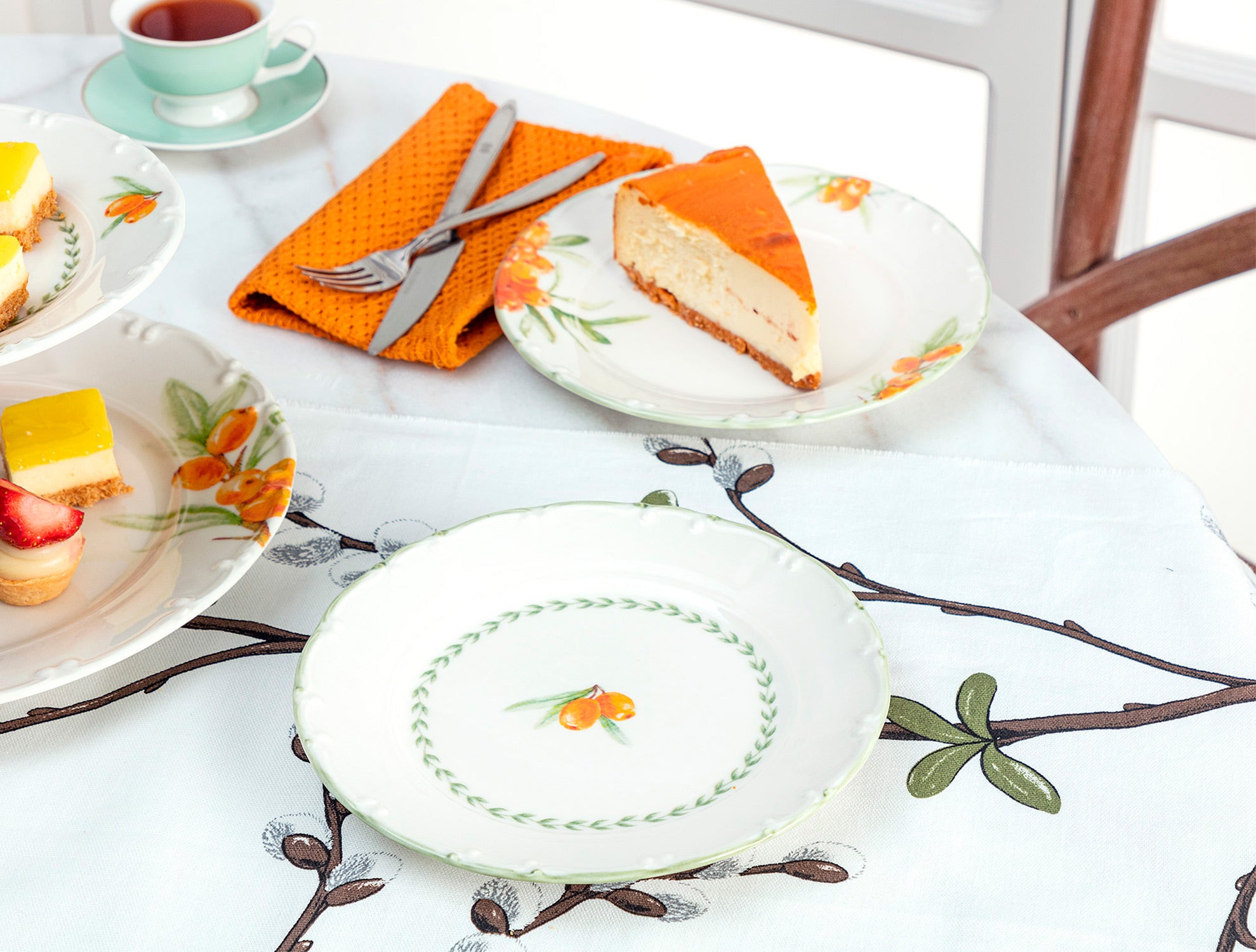 Eleagnus 6 Pcs Cake Plate Set - Madame Coco JO