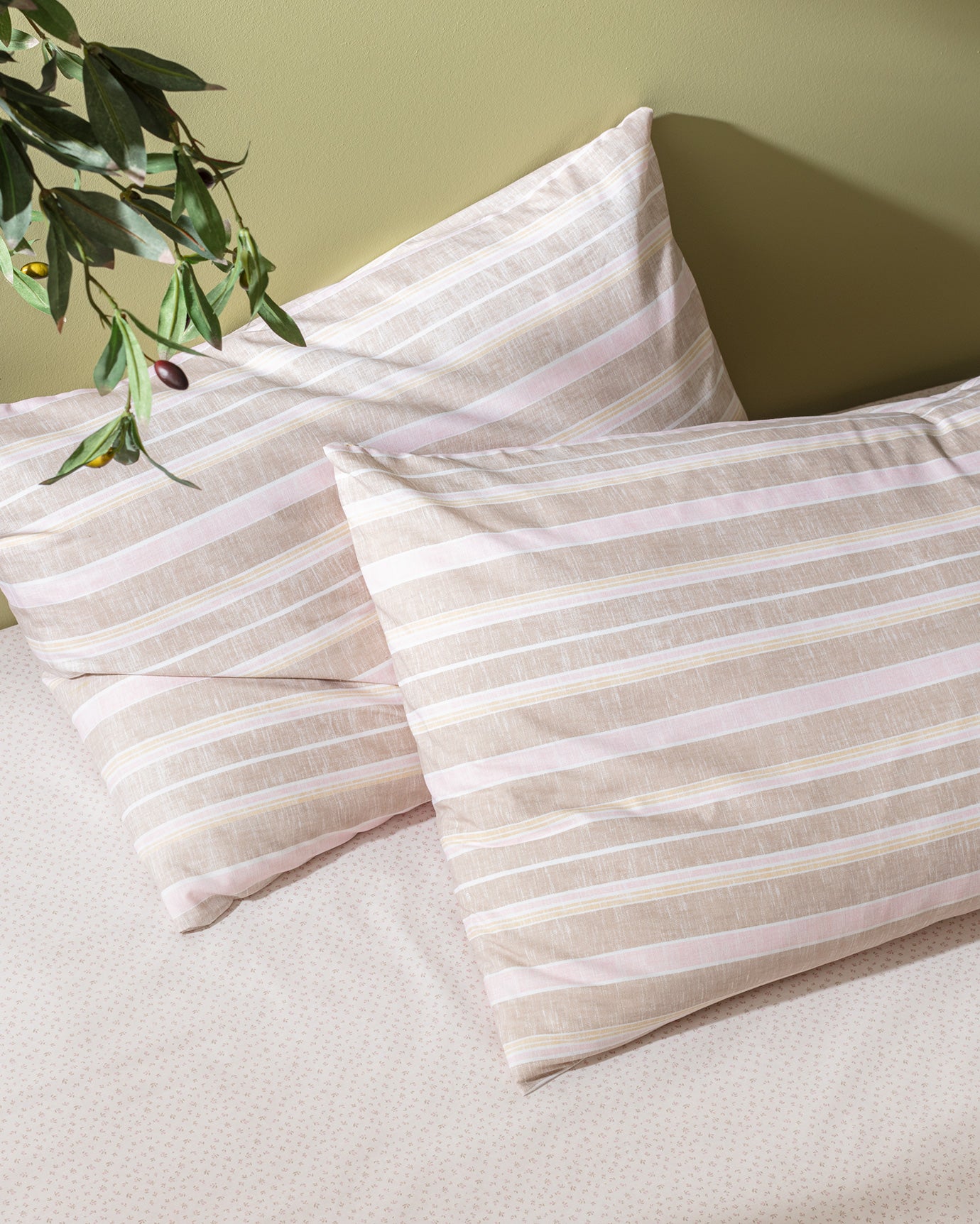 Darvell Double Size Duvet Cover Set - Madame Coco JO