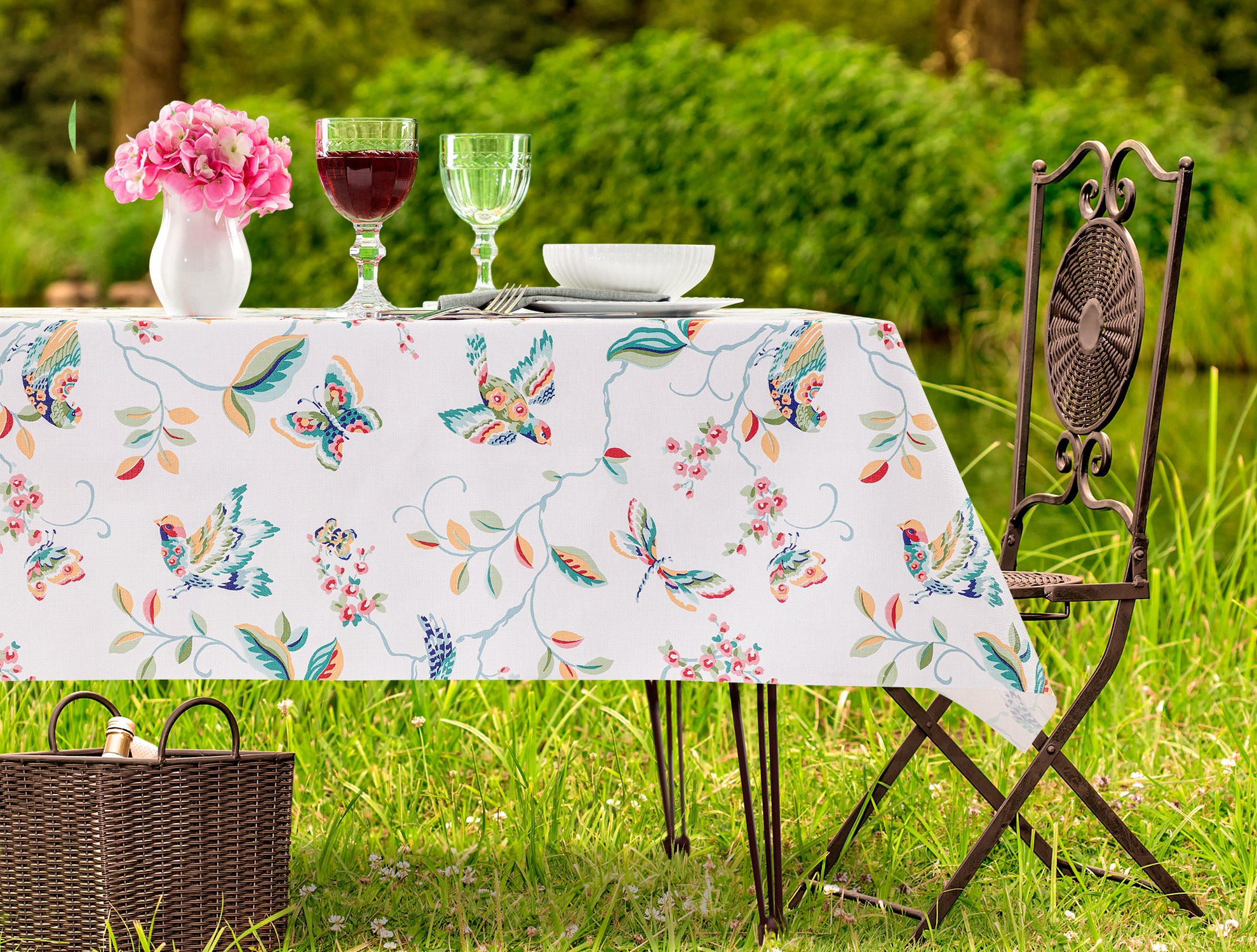 Violet Pvc Table Cloth - Madame Coco JO
