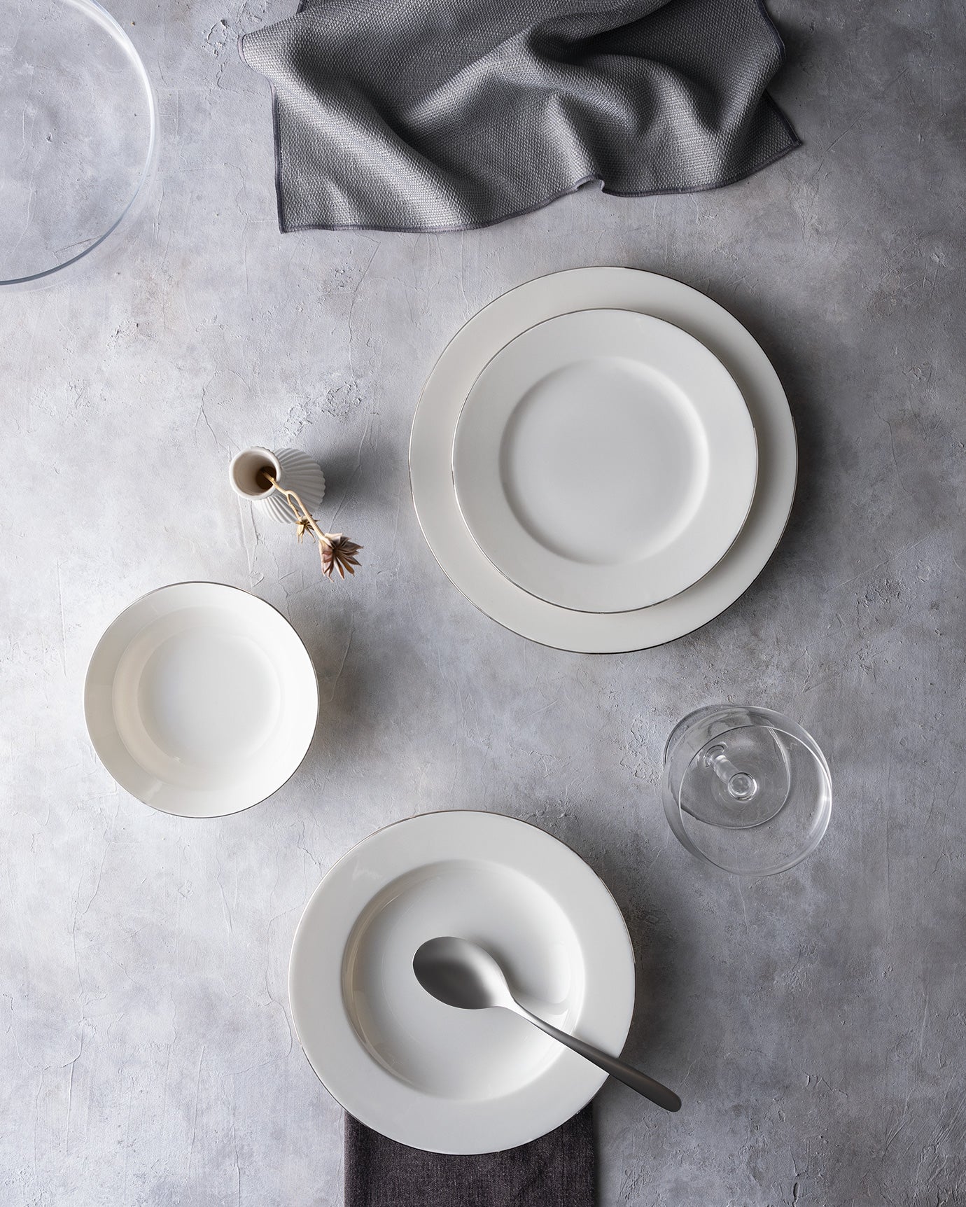 Galena 24 Piece Dinner Set Gold/platinum - Madame Coco JO