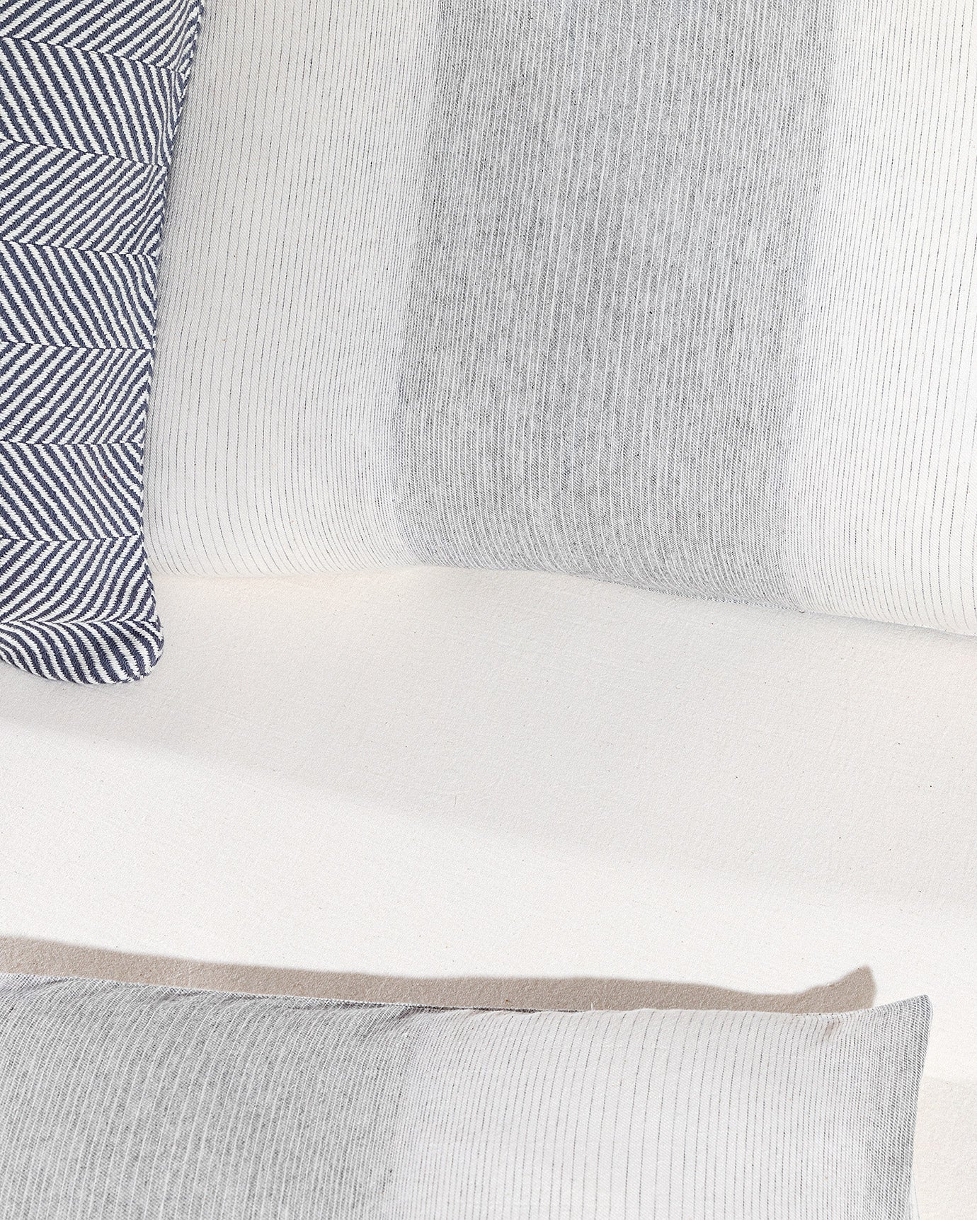 Berthe Single Size Dobby Duvet Cover Set - Madame Coco JO