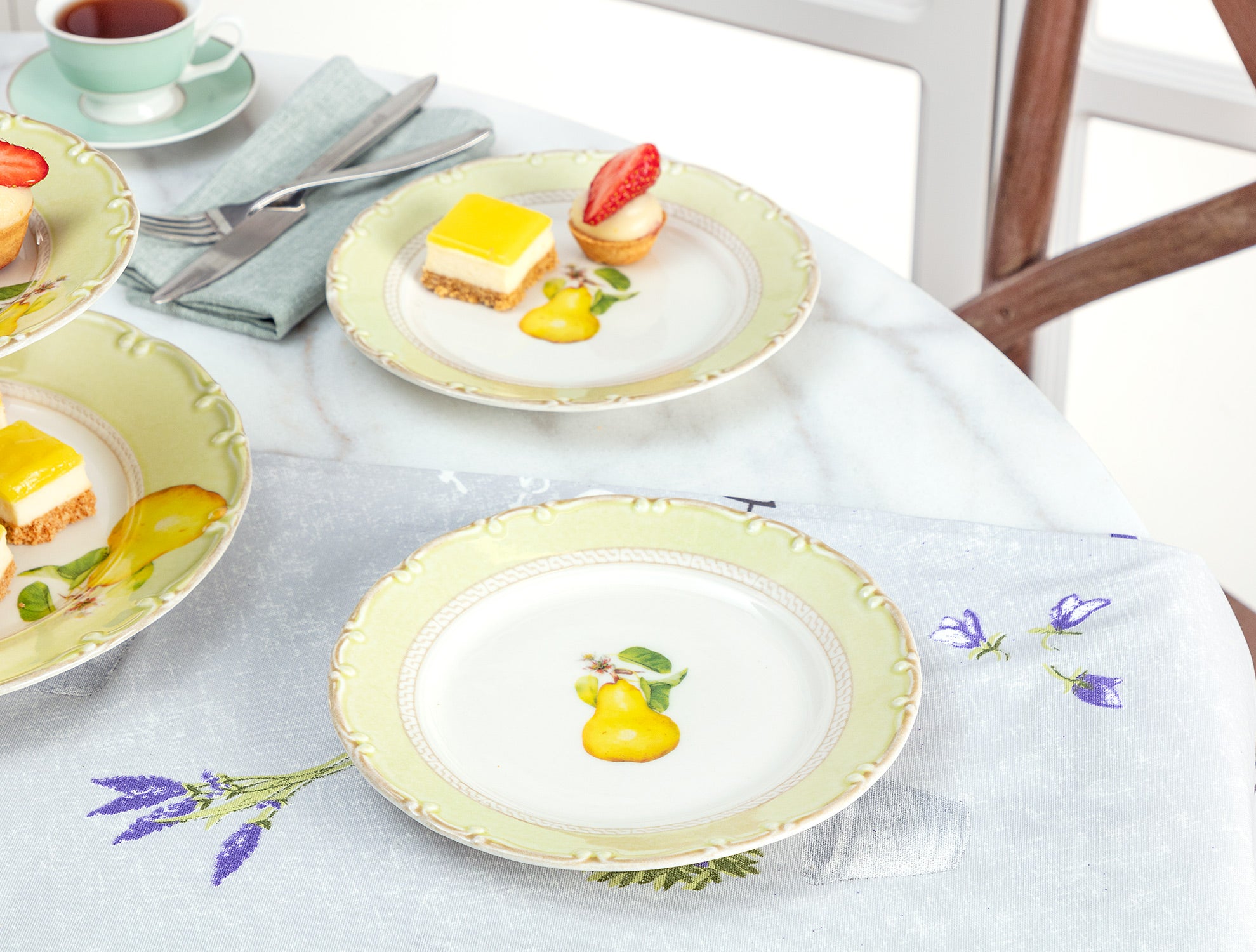 Pear 6 Pcs Cake Plate Set - Madame Coco JO