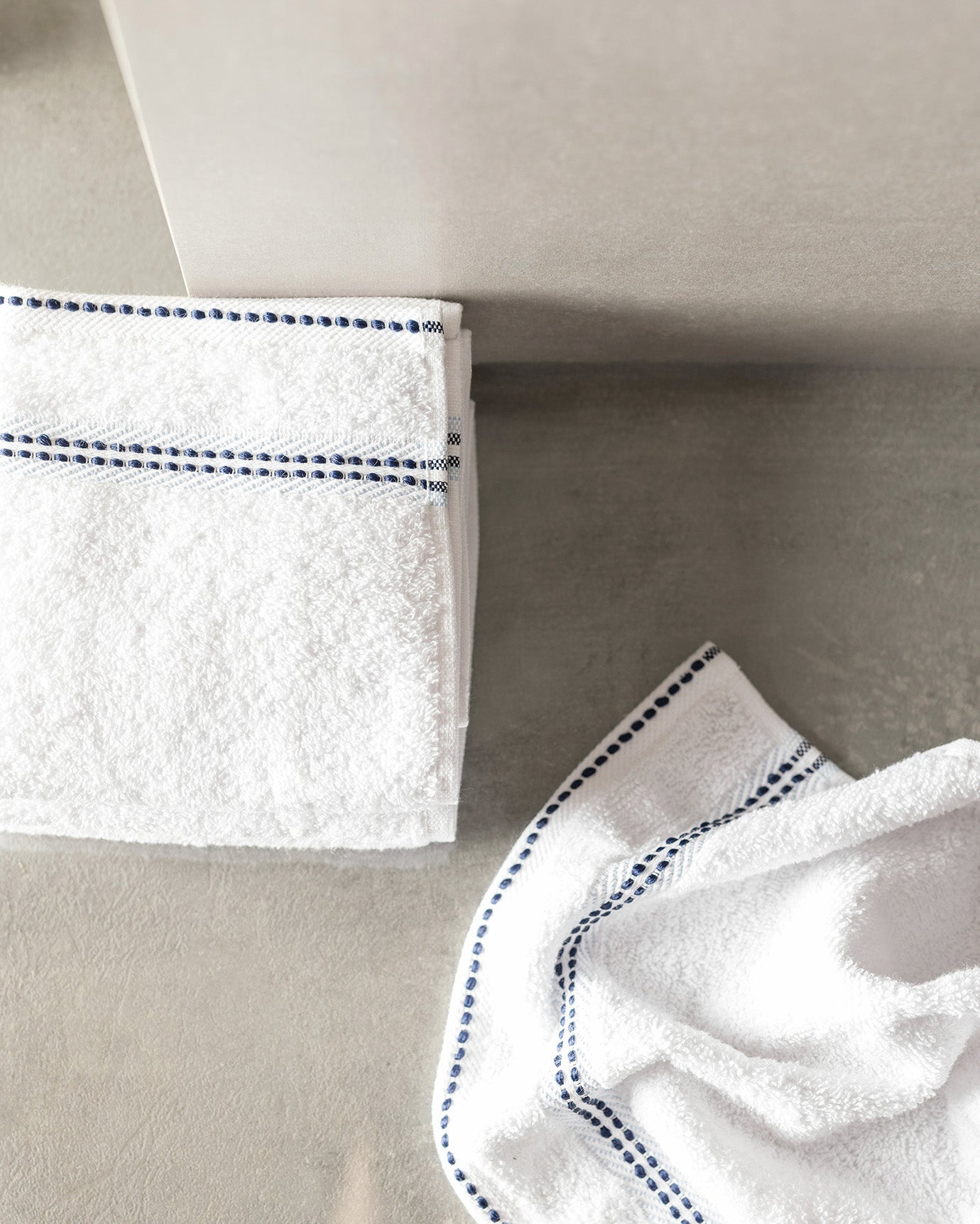 Fanya 4 Pack Hand Towel - Madame Coco JO