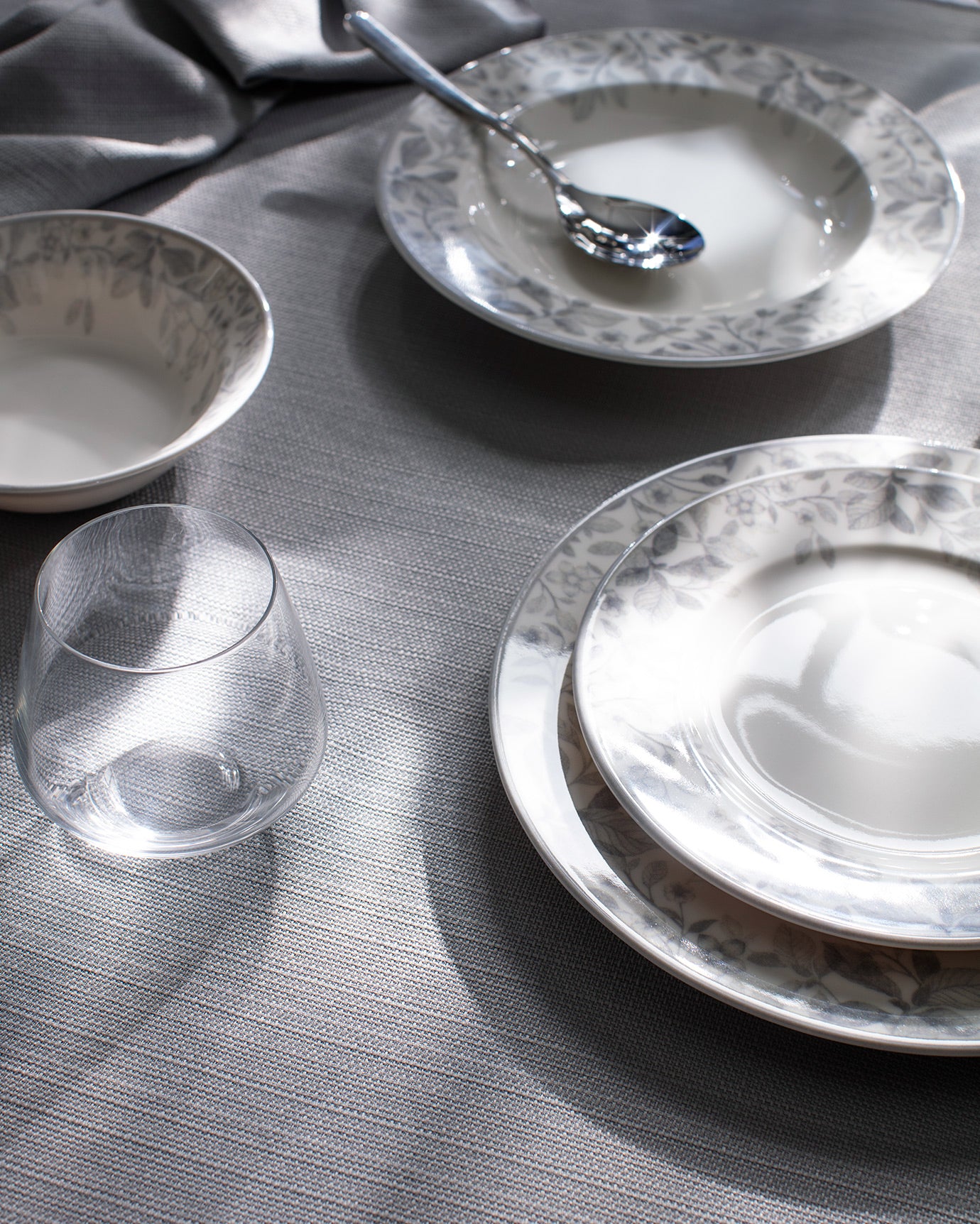 Loire 24 Piece Dinner Set - Madame Coco JO