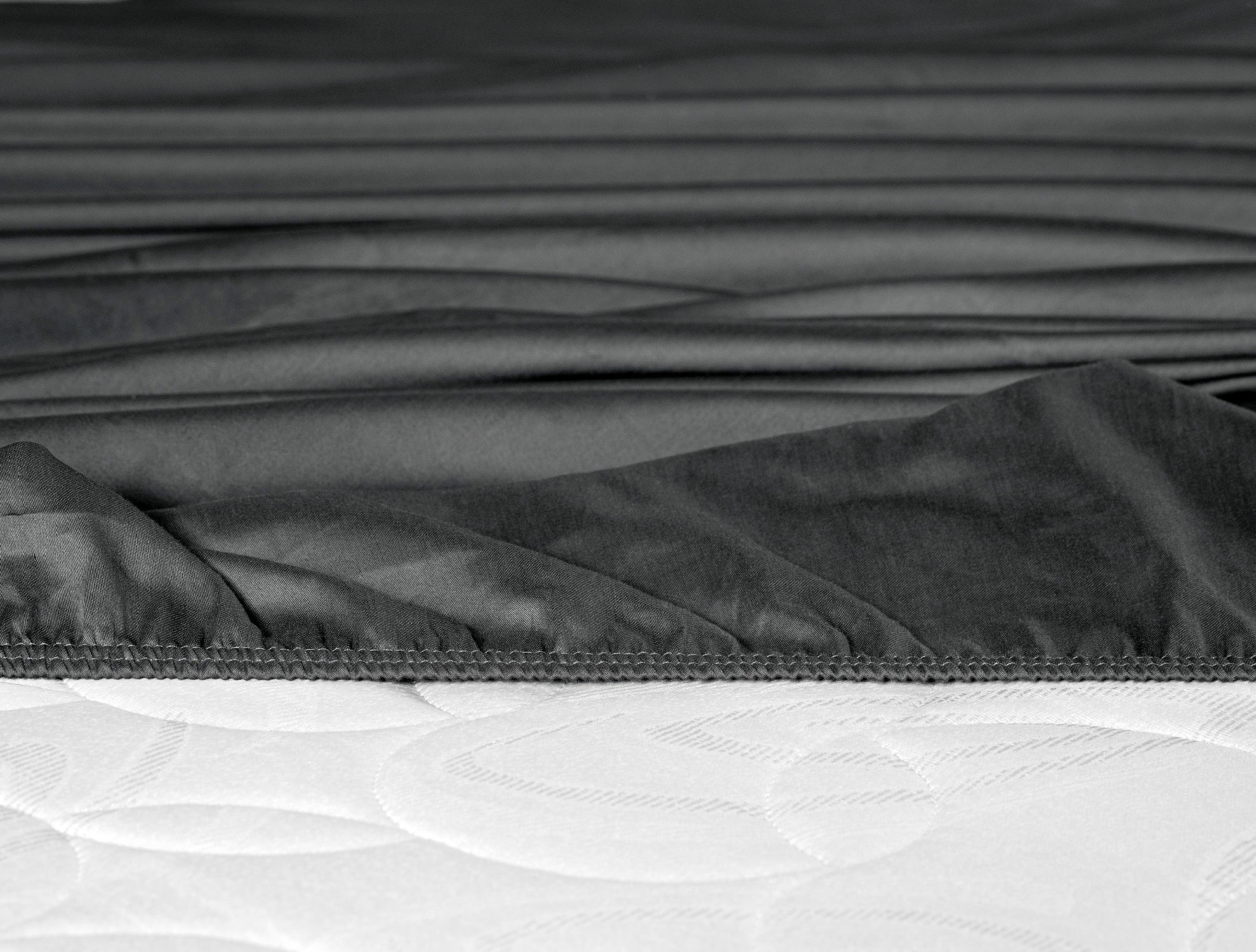 Ciel Satin Fitted Sheet - Madame Coco JO