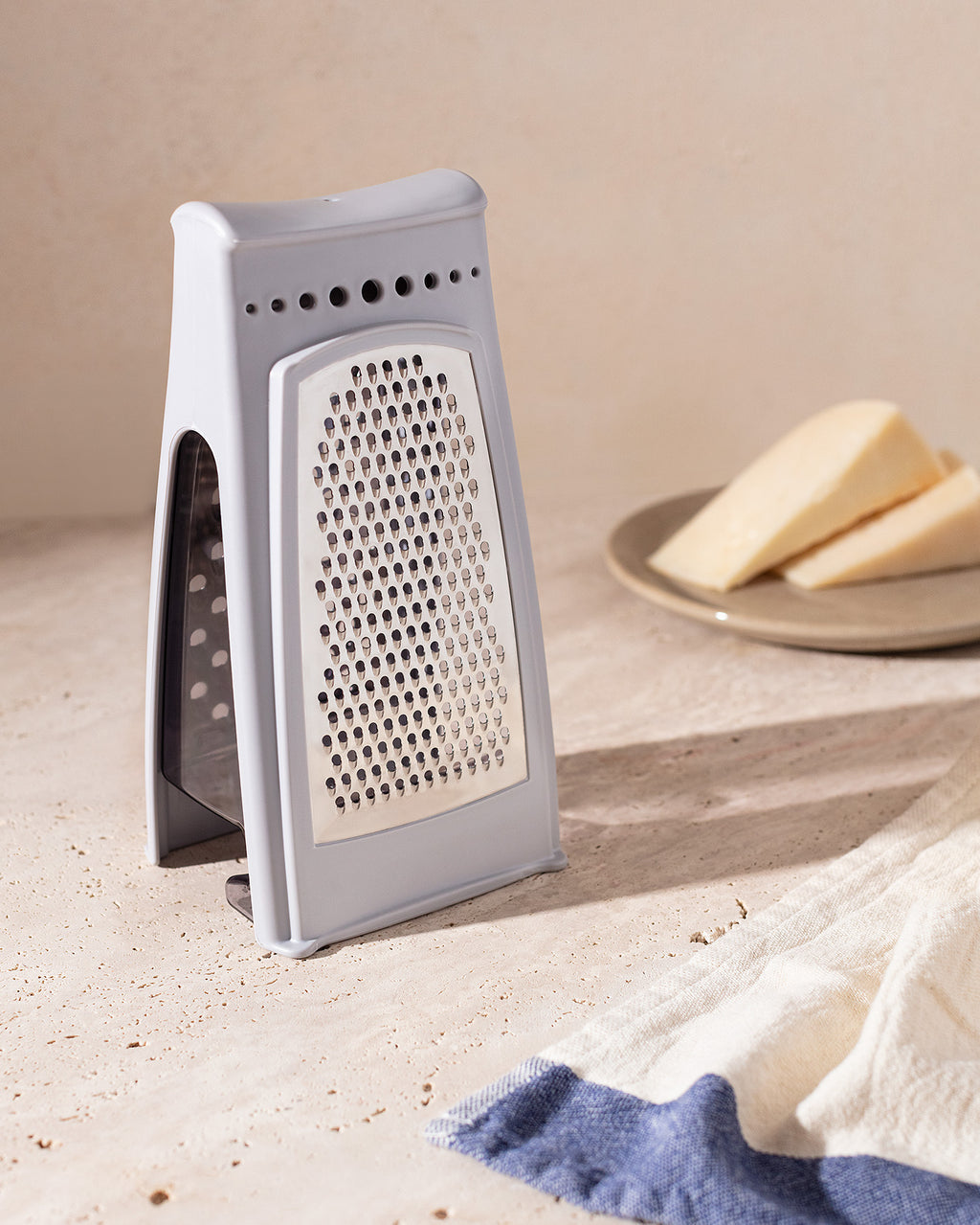 Quotidien Grater With Container - Madame Coco JO