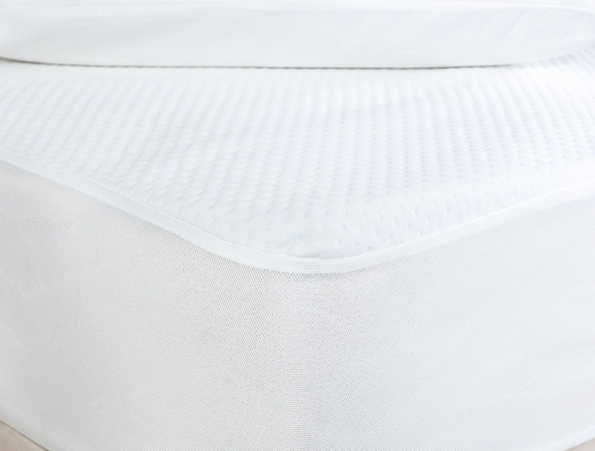 Clarte Waterproof Fitted Bed Protector - Madame Coco JO