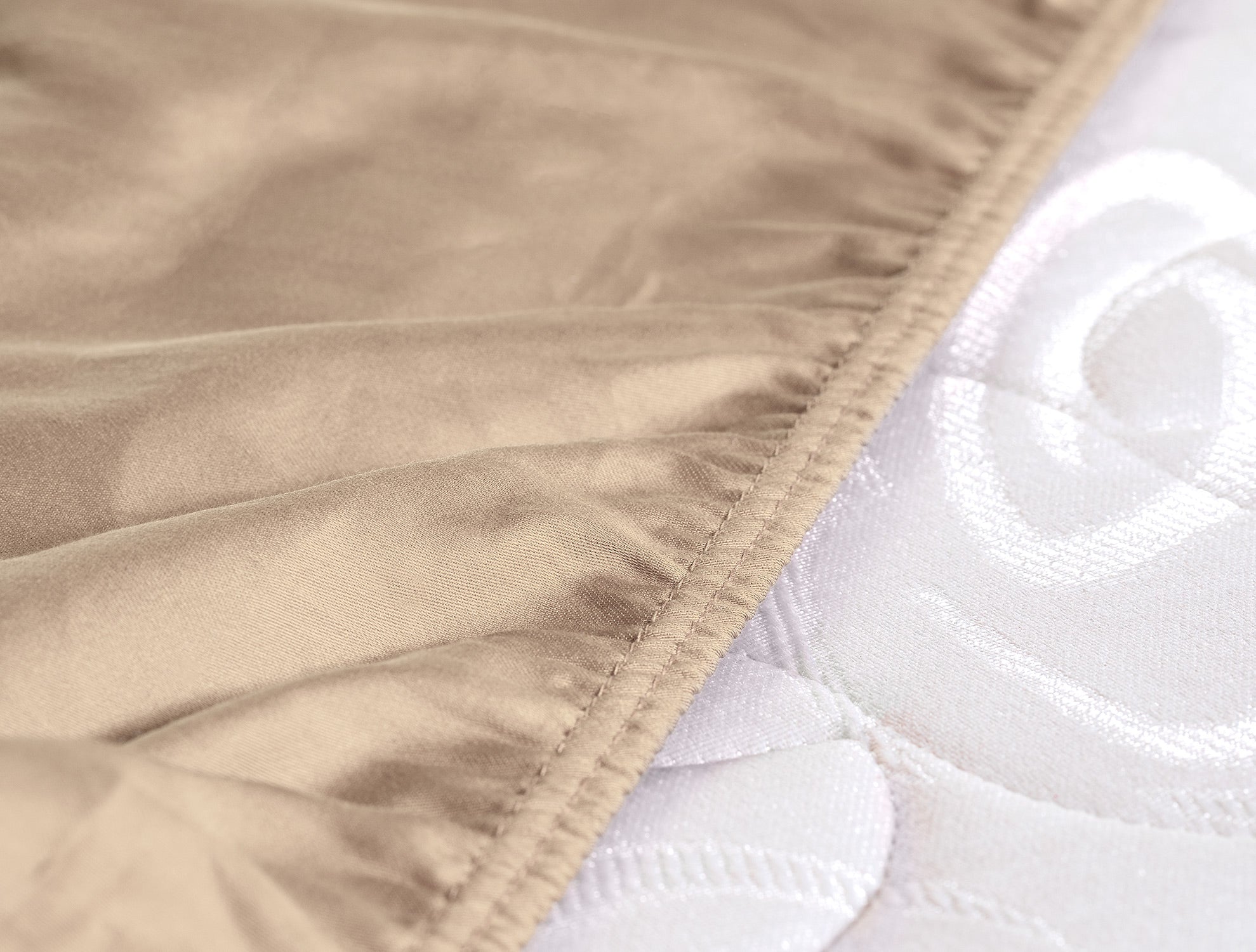 Ciel Satin Fitted Sheet - Madame Coco JO