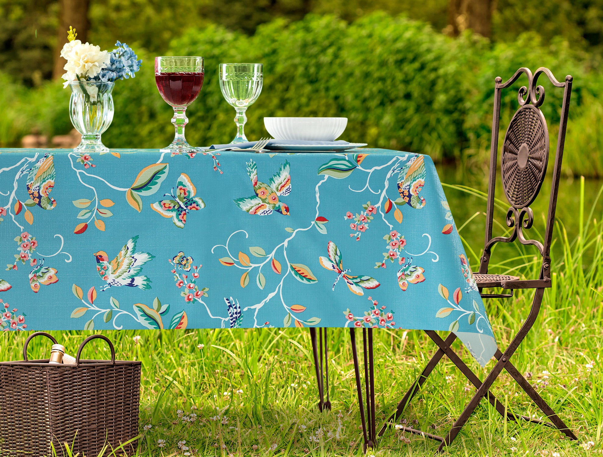 Violet Pvc Table Cloth - Madame Coco JO