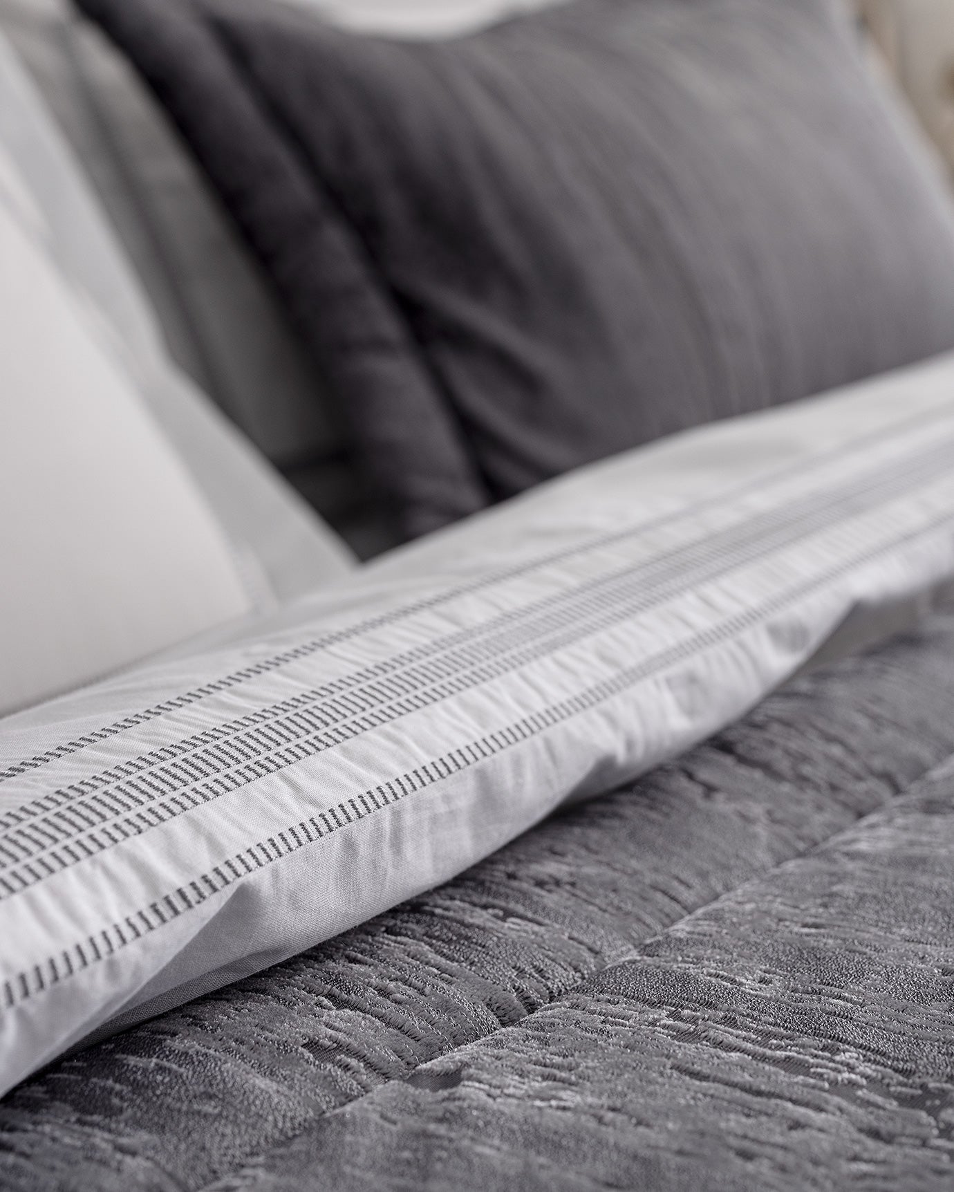 Antoinette 8 Piece Wedding Set - Madame Coco JO