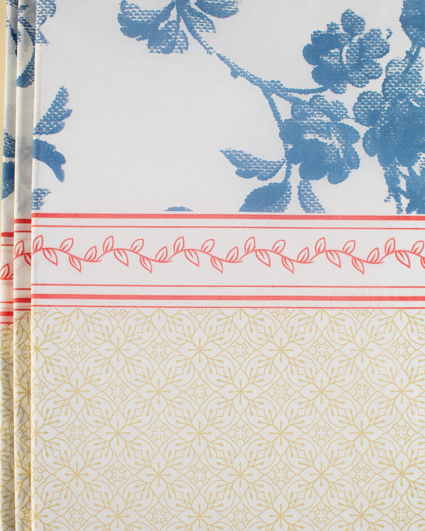 Laurette Disposable Tablecloth - Madame Coco JO
