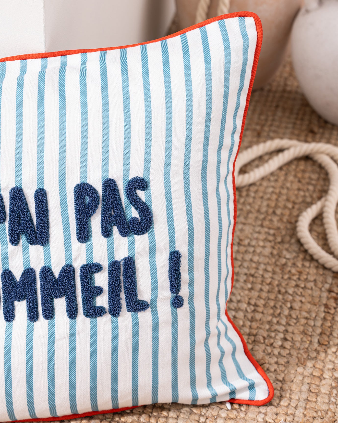 Sommeil Cushion Cover - Madame Coco JO