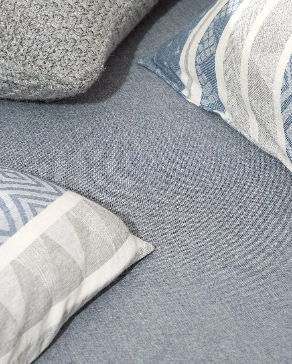 Semnoz King Size Jacquard Duvet Cover Set - Madame Coco JO