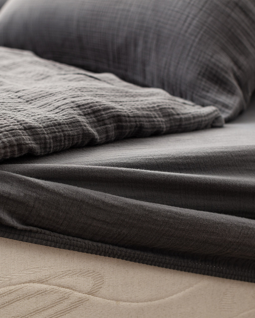 Marla Muslin Superking Size Duvet Cover Set - Fitted - Madame Coco JO
