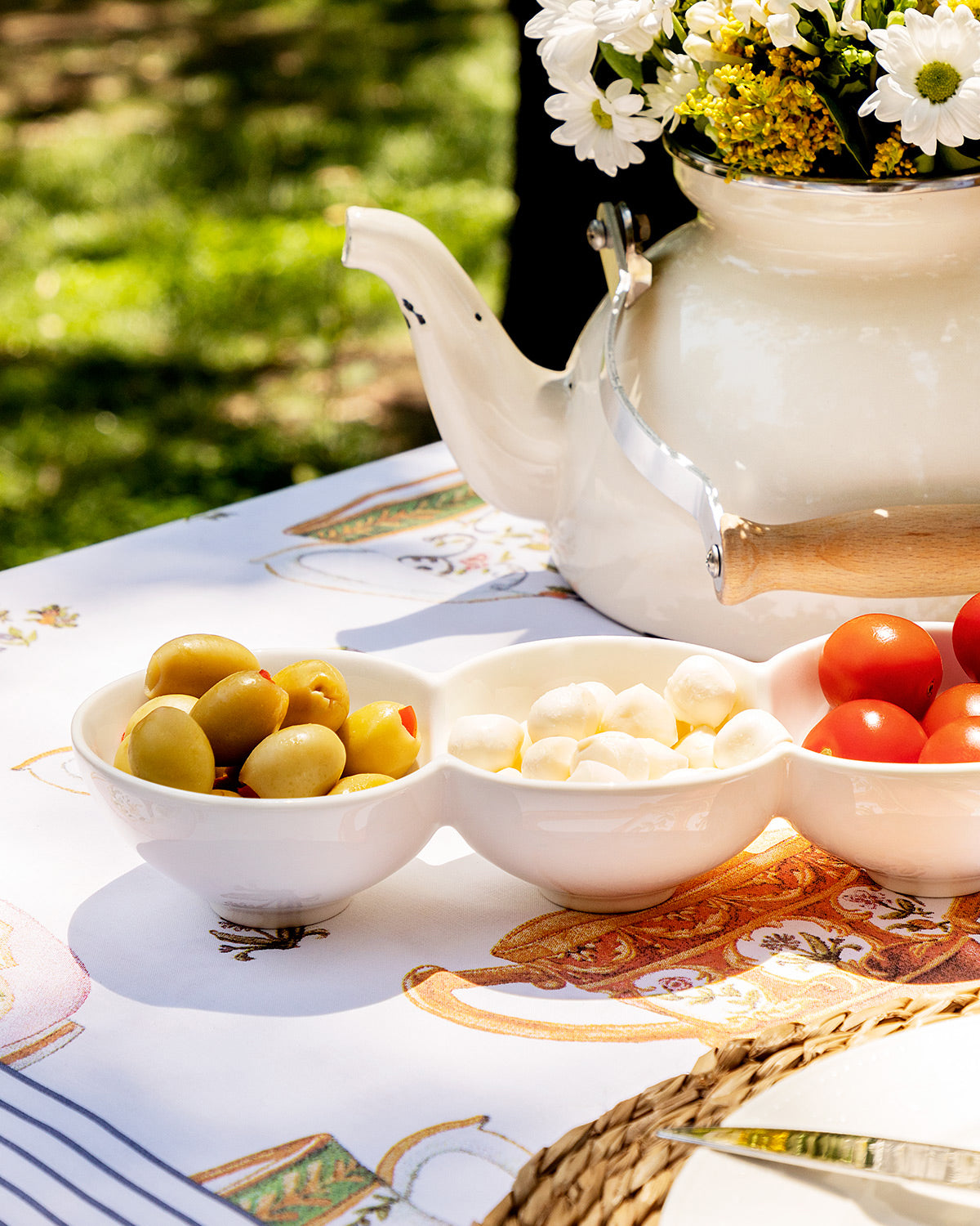 New Petit Concept 4 Part Big Platter - Madame Coco JO