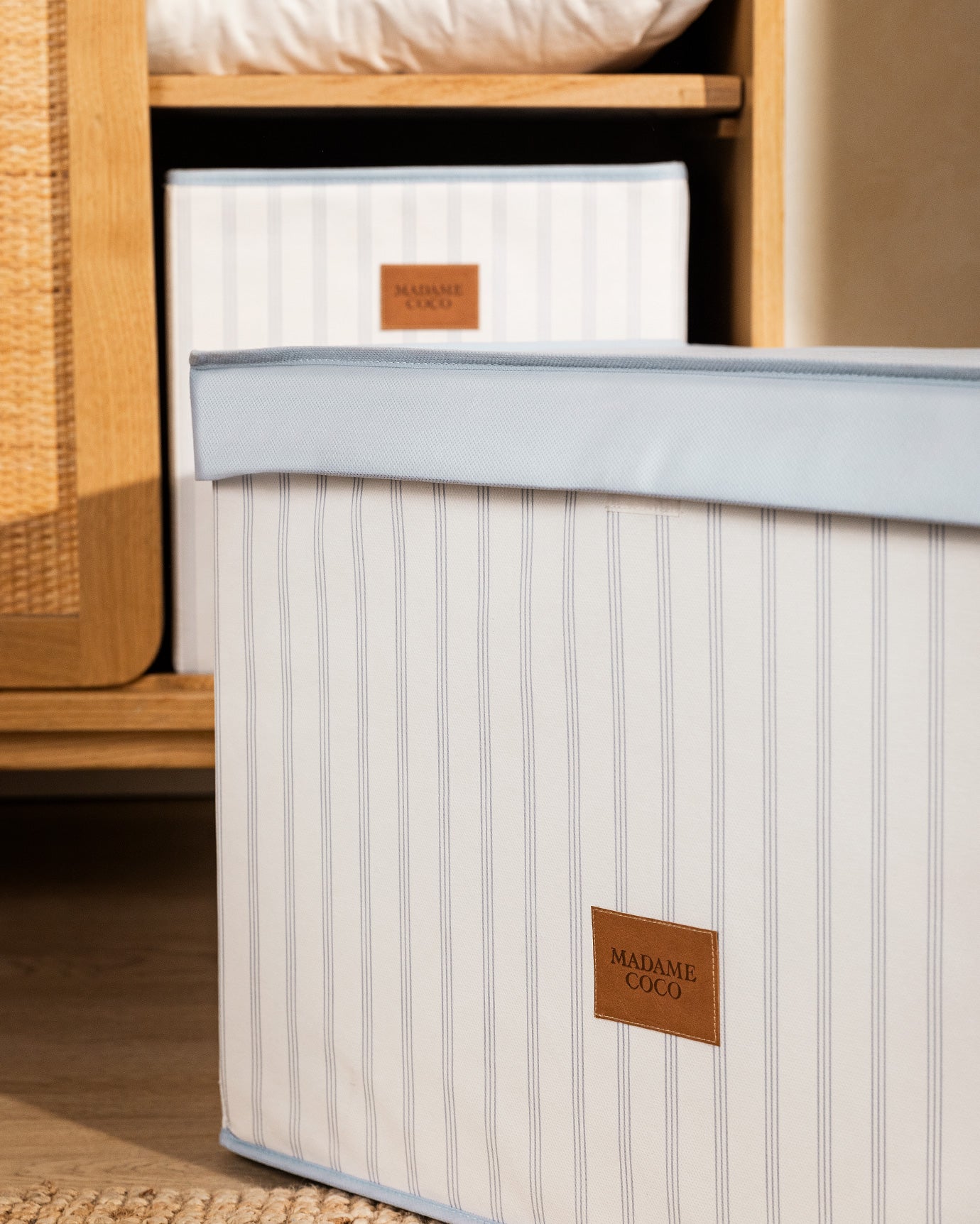 Nuage Regulatory Box With Lid - Madame Coco JO