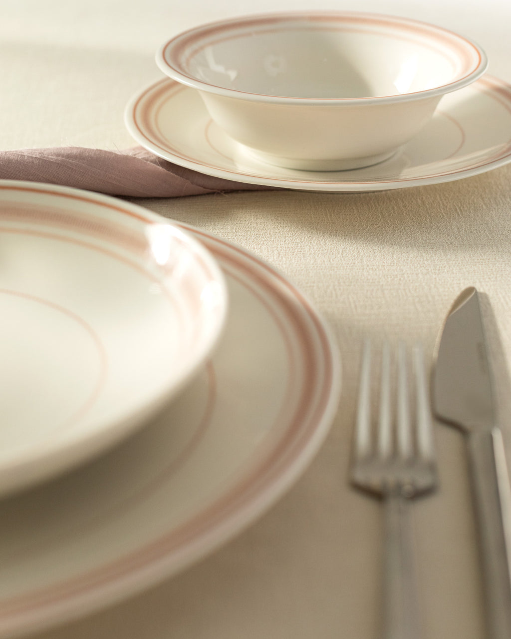 Moulin 24 Piece Dinner Set - Madame Coco JO