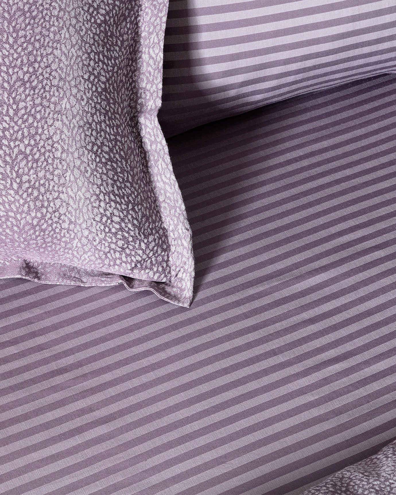 Auvergne Duvet Cover Set - Jacquard Satin - Madame Coco JO