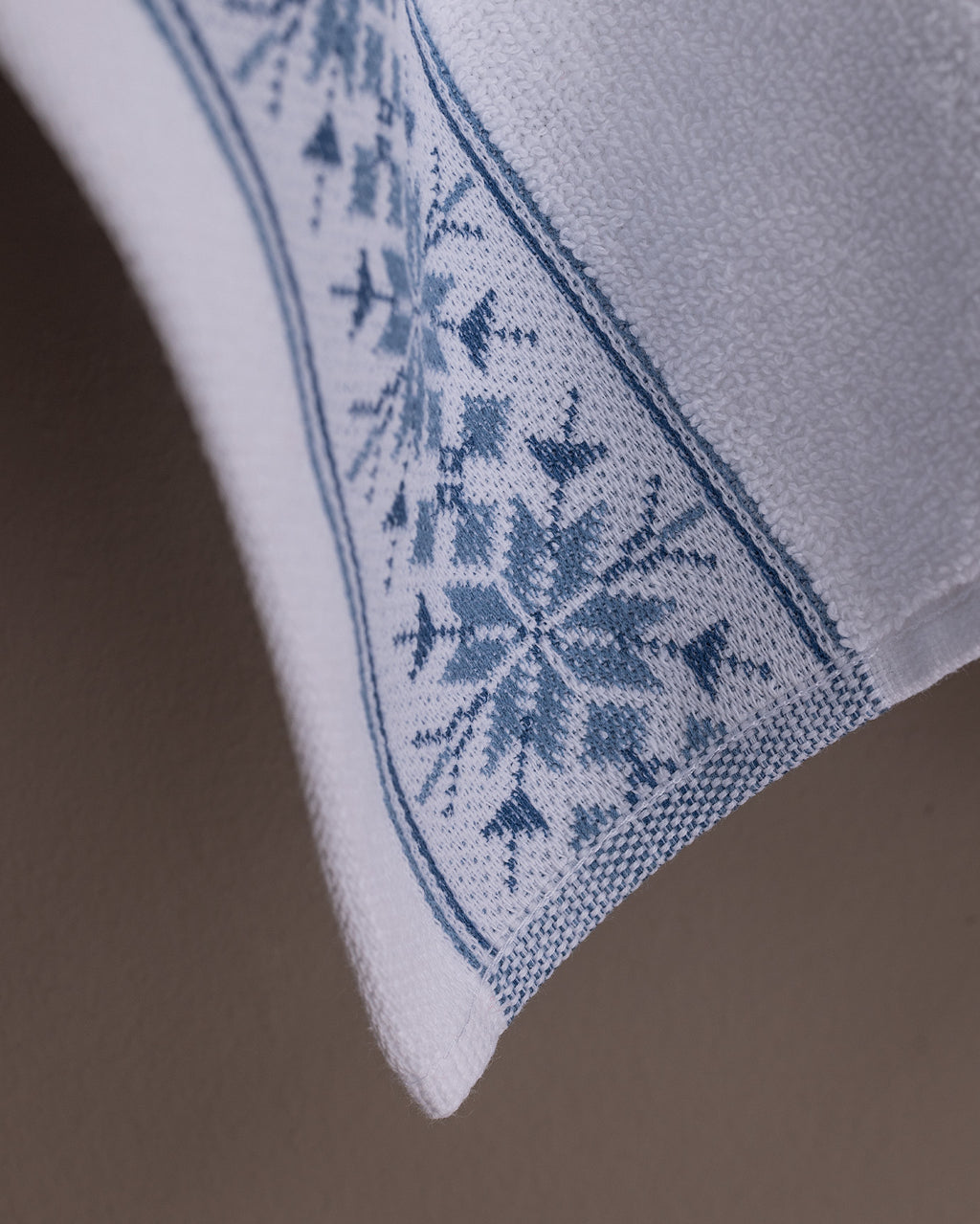 Caresse Face Towel - Madame Coco JO