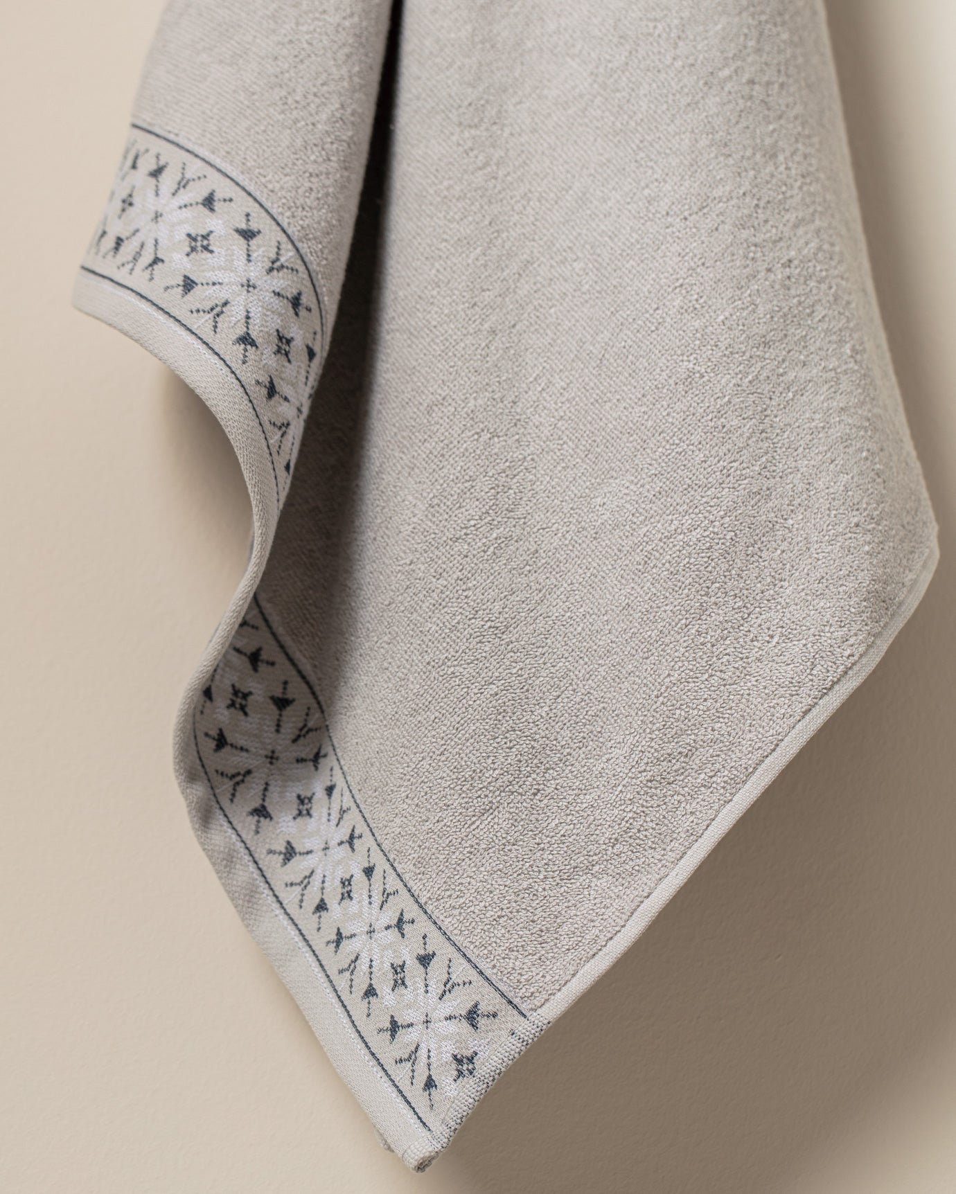 Caresse Bath Towel - Madame Coco JO