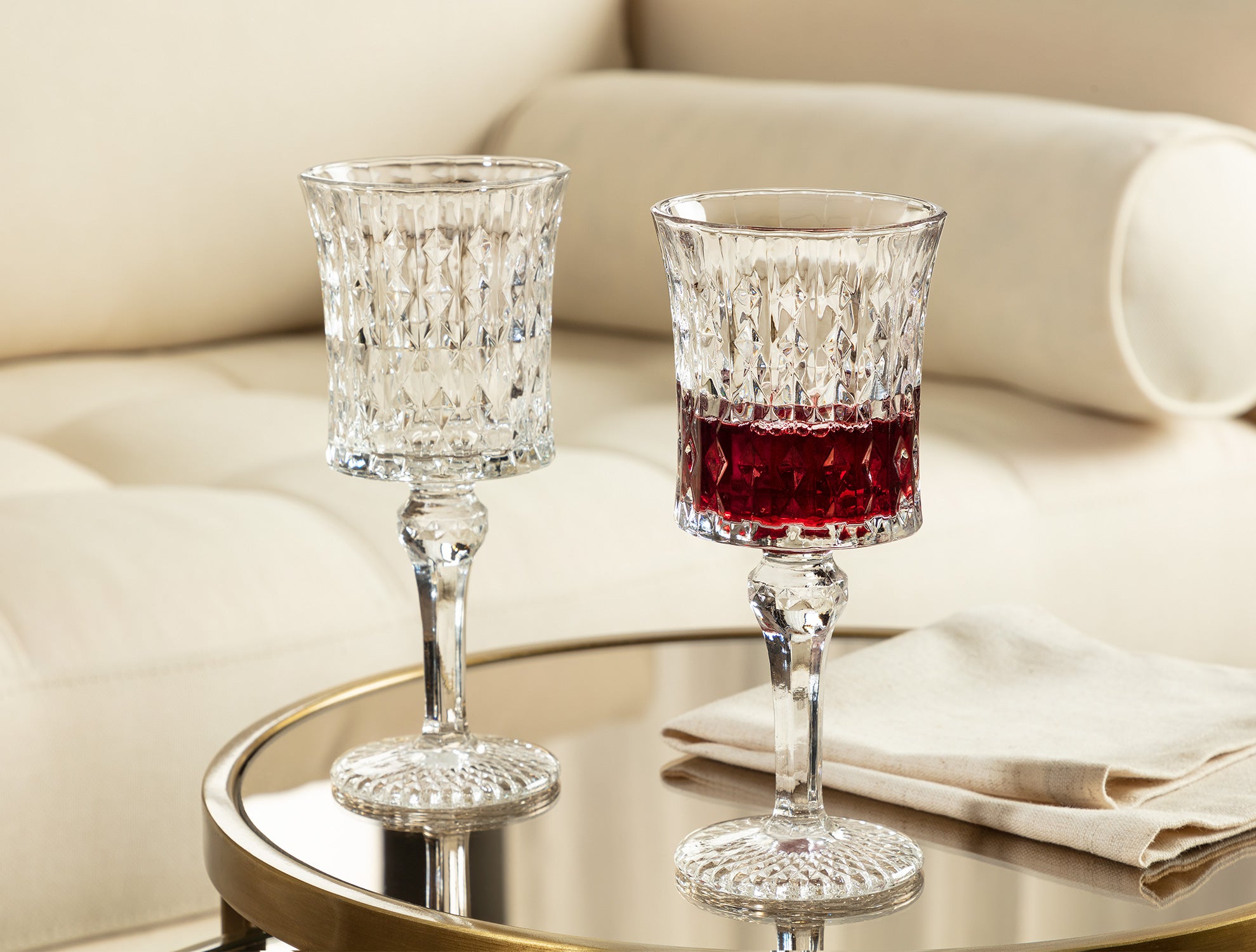 Stephanie 4-piece Tall Wine Glass Set - Madame Coco JO