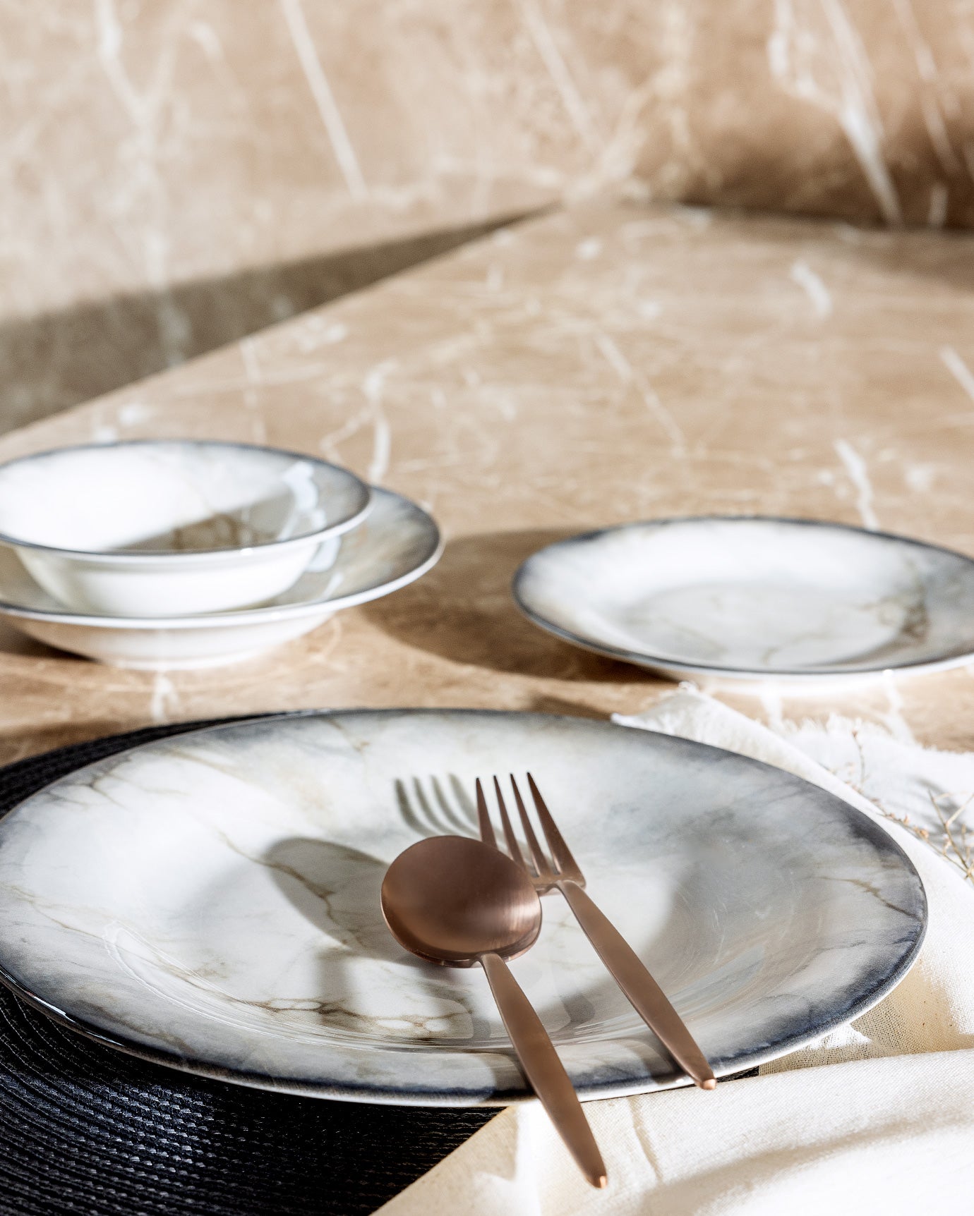 Eliza 24 Piece Dinner Set - Madame Coco JO