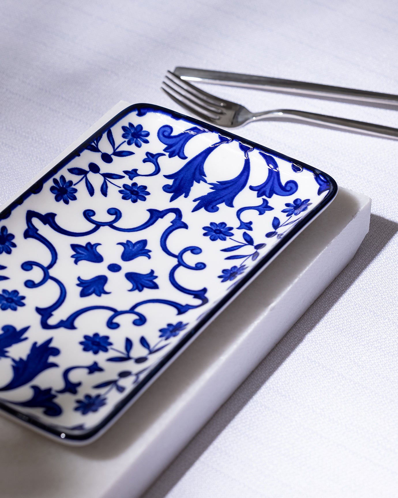 Reve Bleu Ellis Rectangular Plate - Madame Coco JO