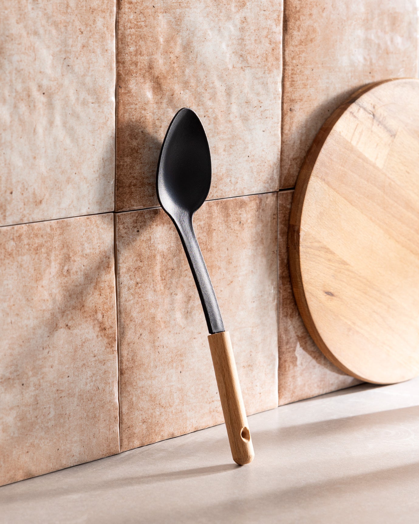 Service Spoon With Wooden Handle - Madame Coco JO
